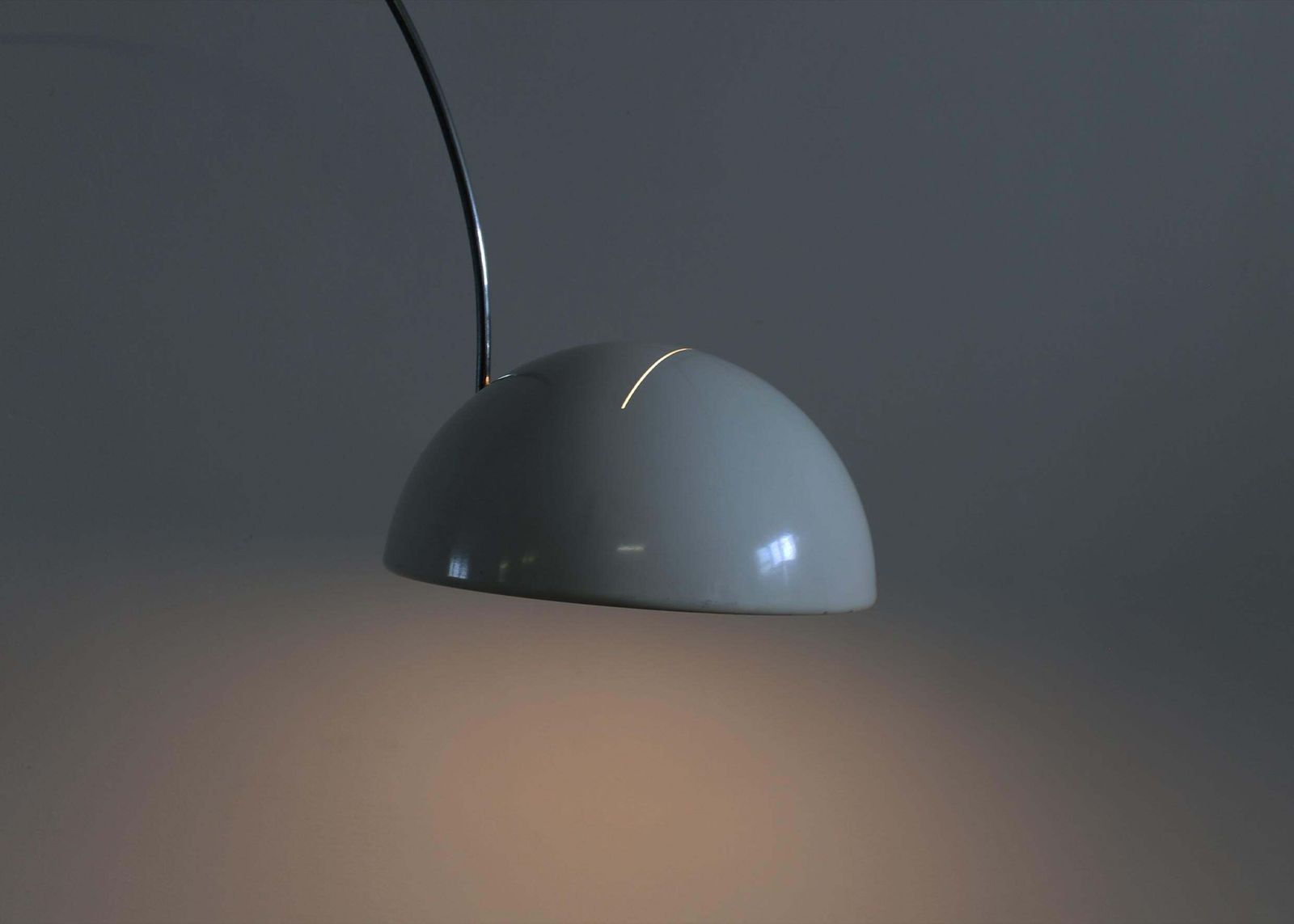 Joe Colombo Coupè 3320r Floor Lamp In White Lacquered Metal By Oluce 1967 Italy photo buy