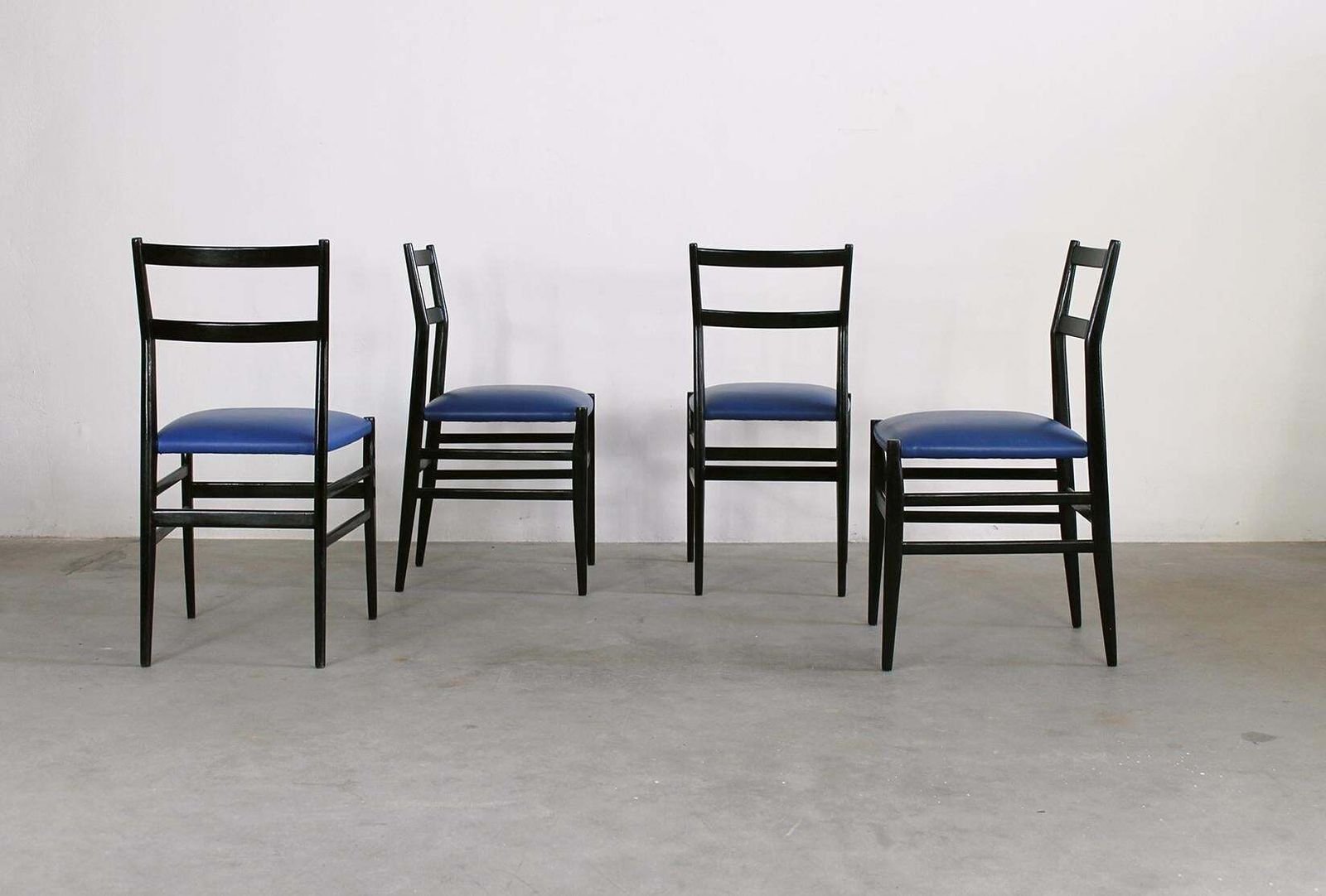 photo furniture Gio Ponti Set Of Four Leggera Dining Chairs By Cassina 1951 Italy