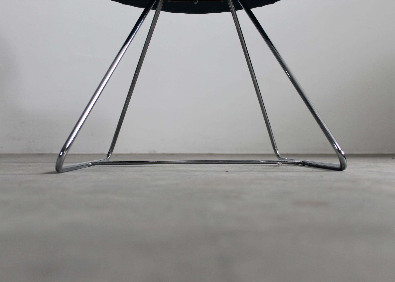 Vittorio Introini Set Of Four Longobarda Dining Chairs By Saporiti 1960s Italy photo vinterior