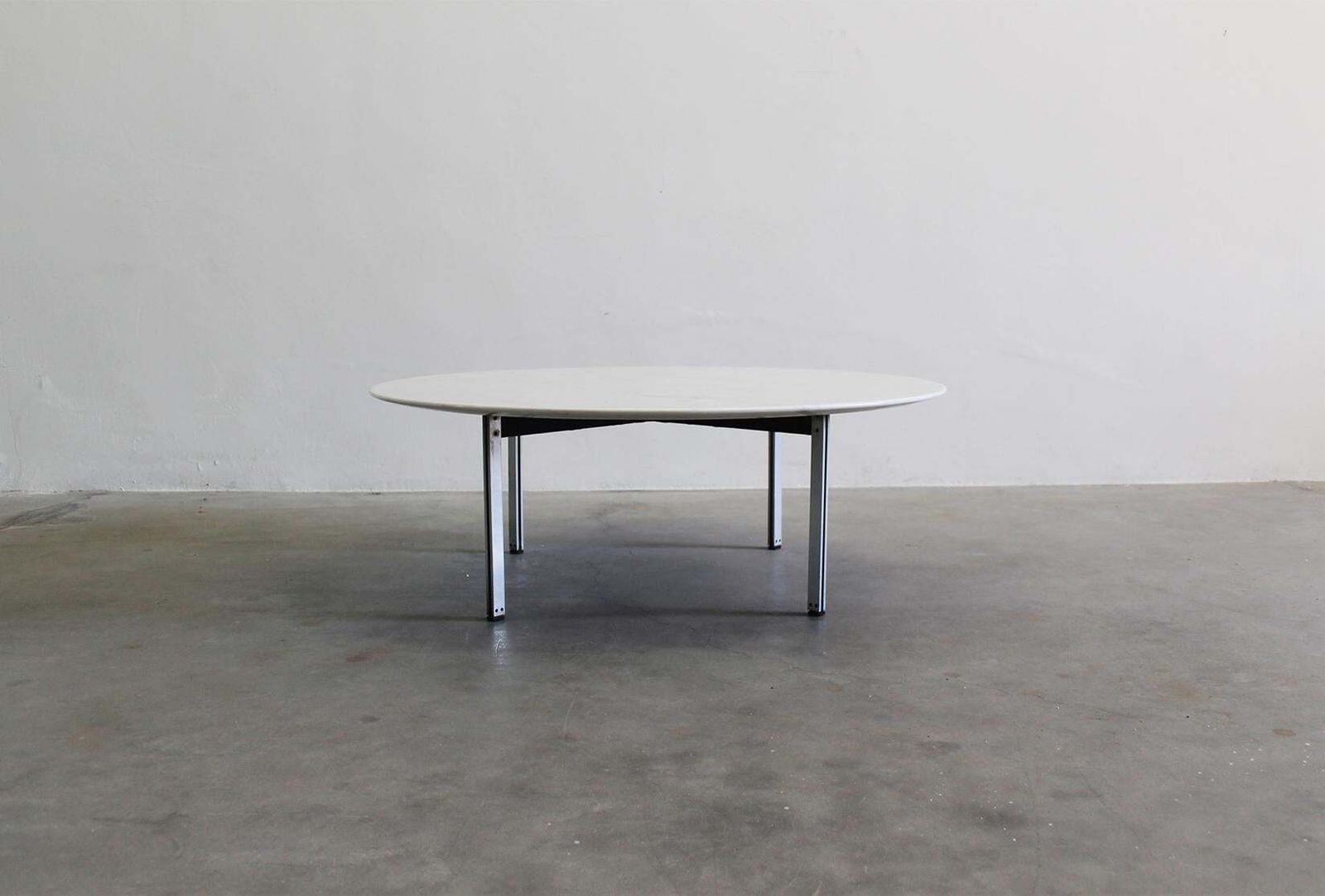 Florence Knoll Parallel Bar Round Table In Marble And Steel By Knoll 1950s photo furniture