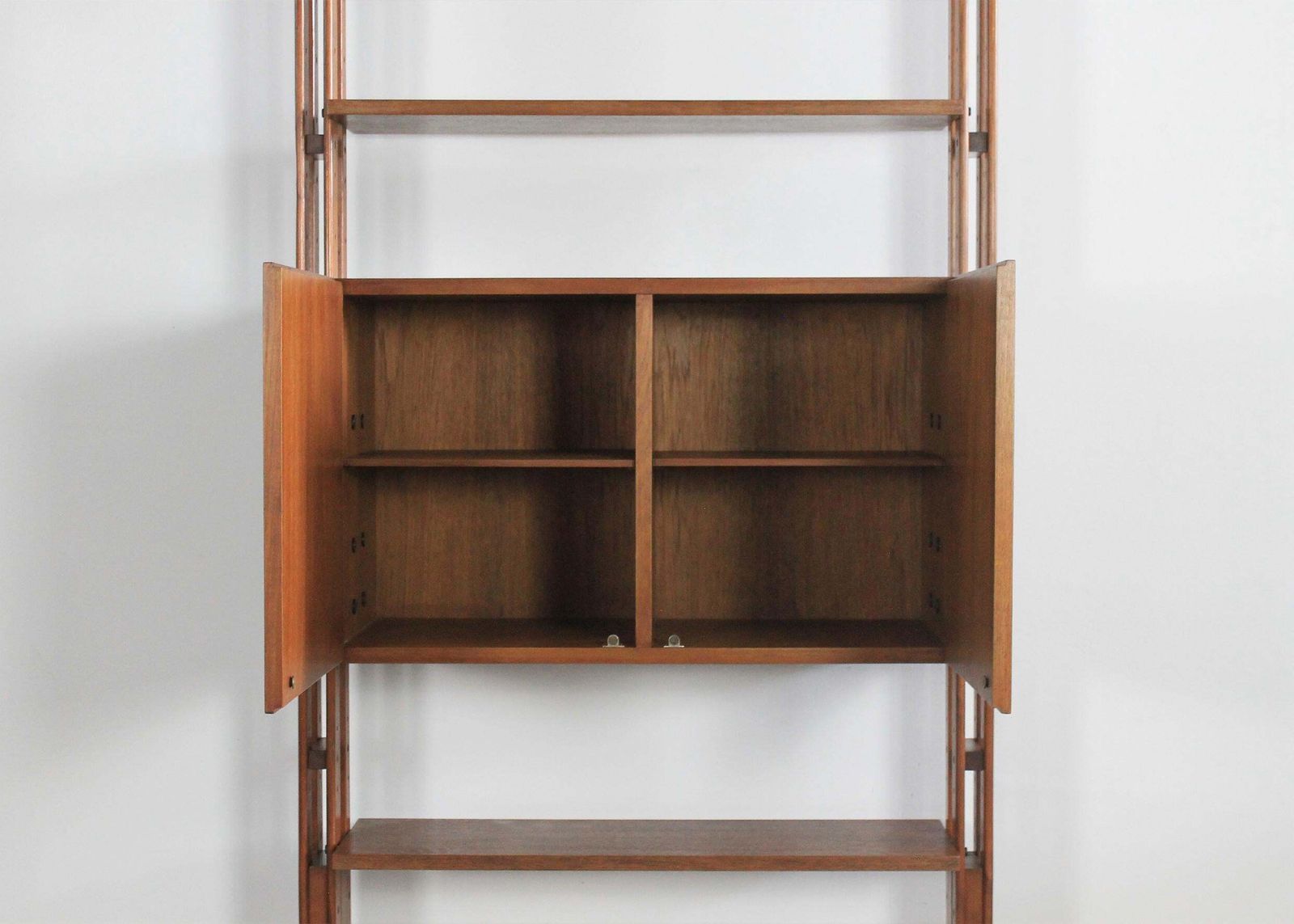 Franco Albini Lb7 Bookcase In Teak Wood By Poggi Pavia 1950s Italy photo vintage