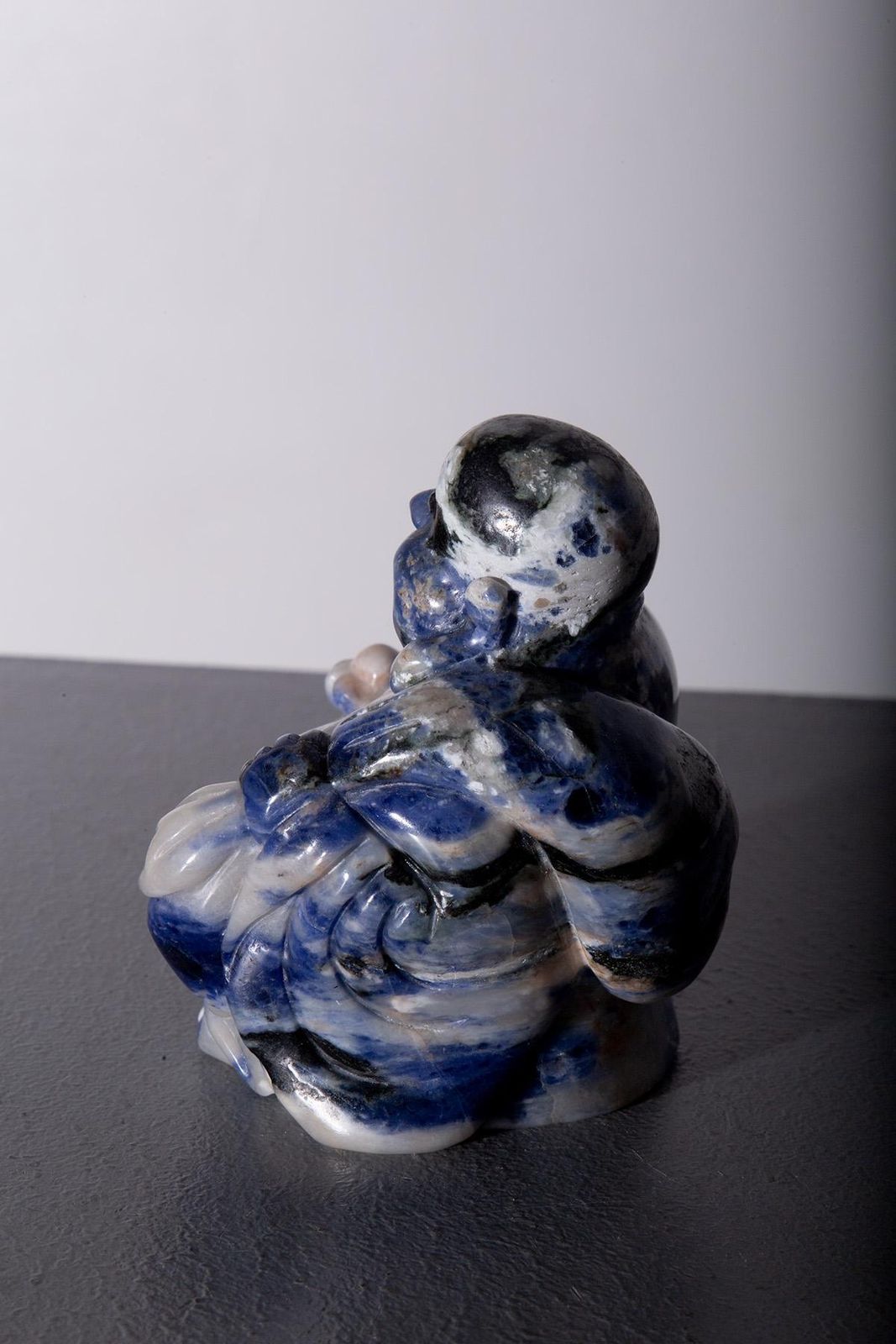 Budai Buddha Striped Blue Jada photo vinterior