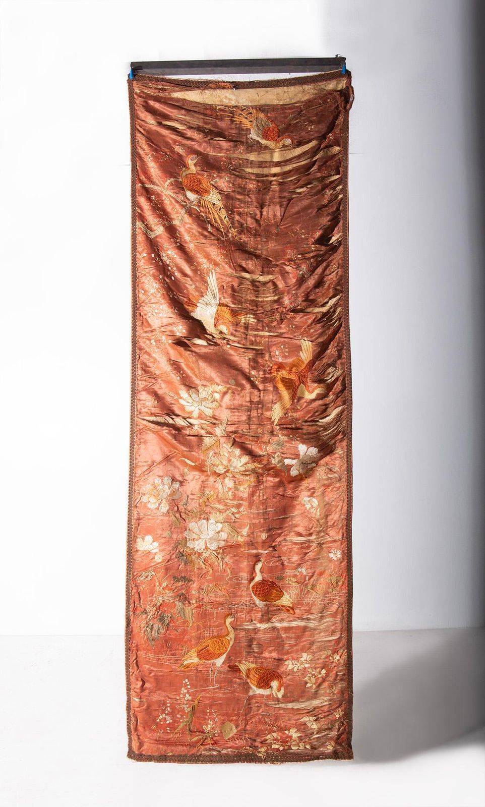photo furniture Pair Of Silk Blankets Or Embroideries, Qing Dynasty