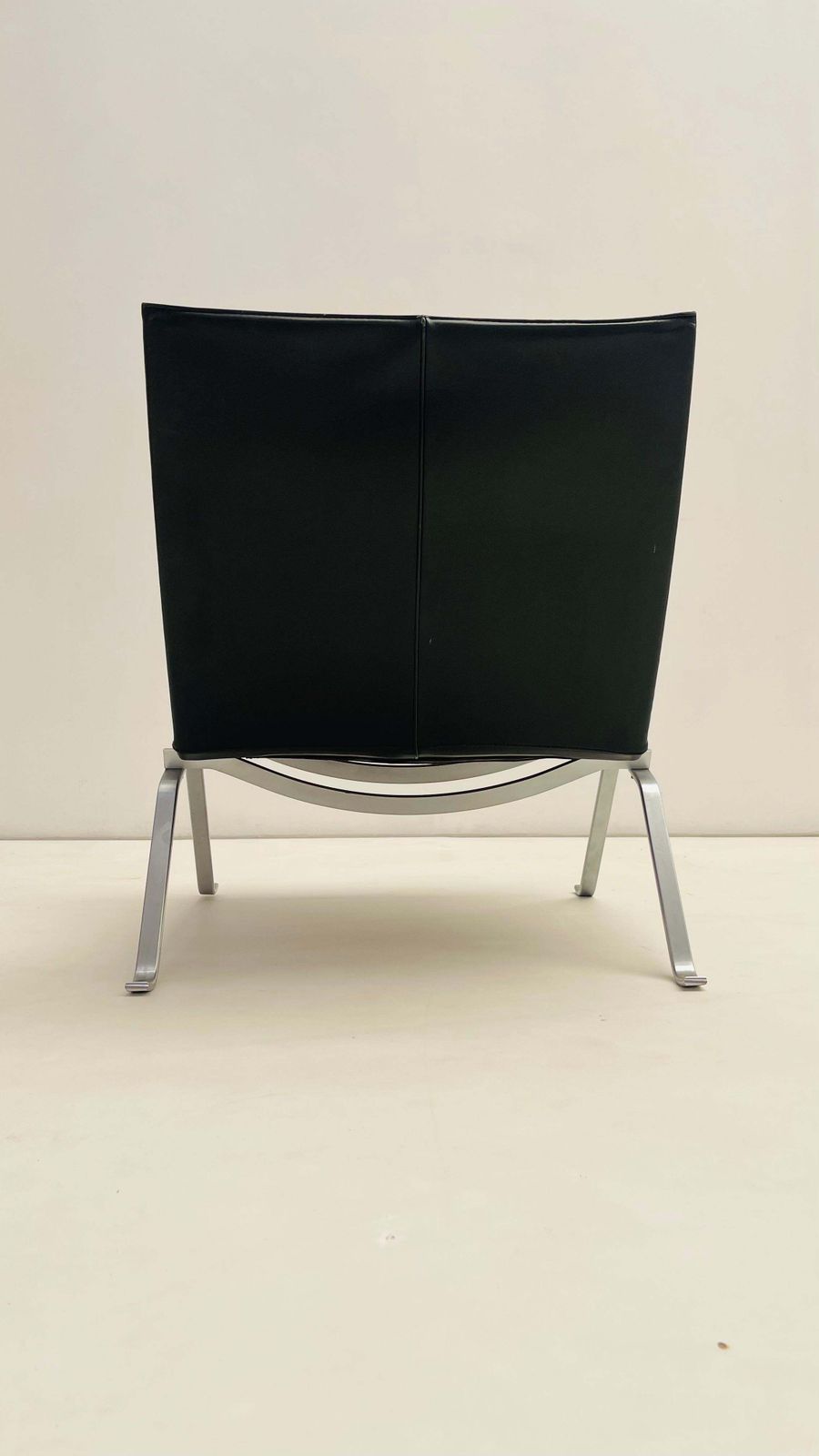 'Pk22' By Poul Kjaerholm For Fritz Hansen photo vinterior