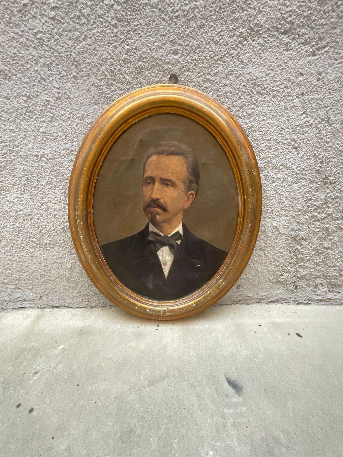 Oil On Canvas Depicting Gentleman   Gold Leaf Wood Frame   Italy 1910. photo furniture