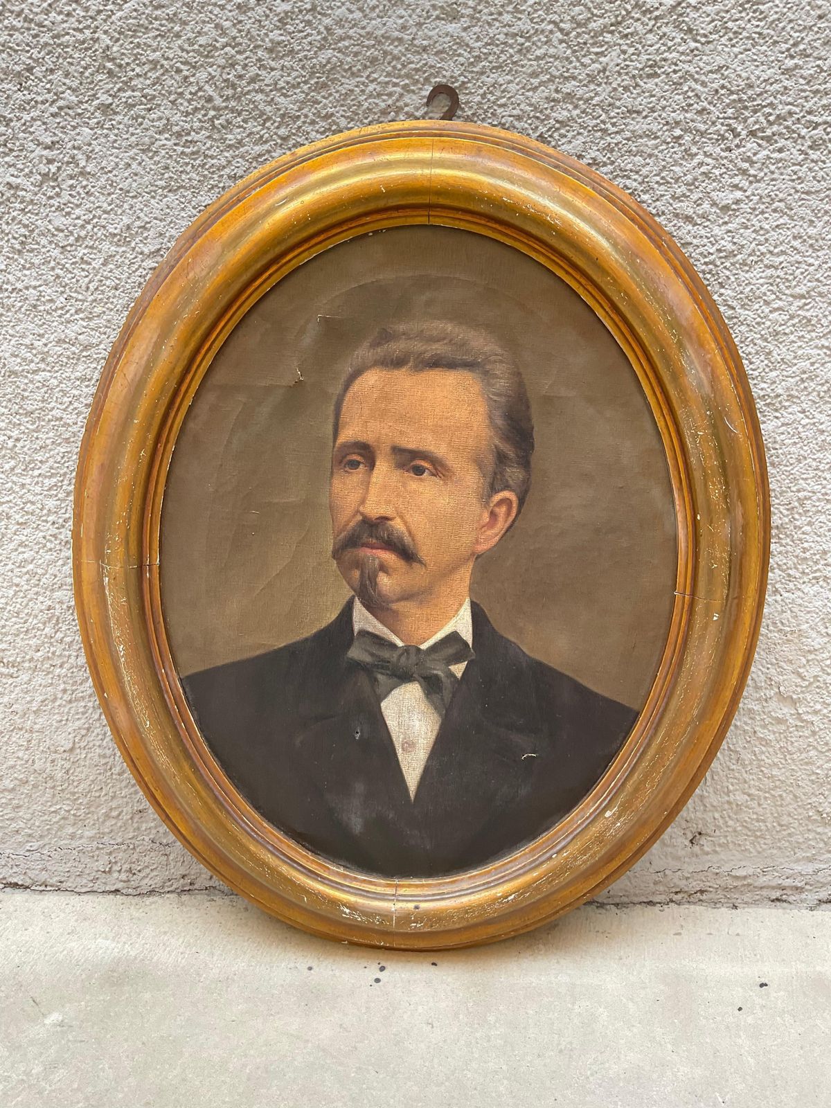 Oil On Canvas Depicting Gentleman   Gold Leaf Wood Frame   Italy 1910. photo vinterior