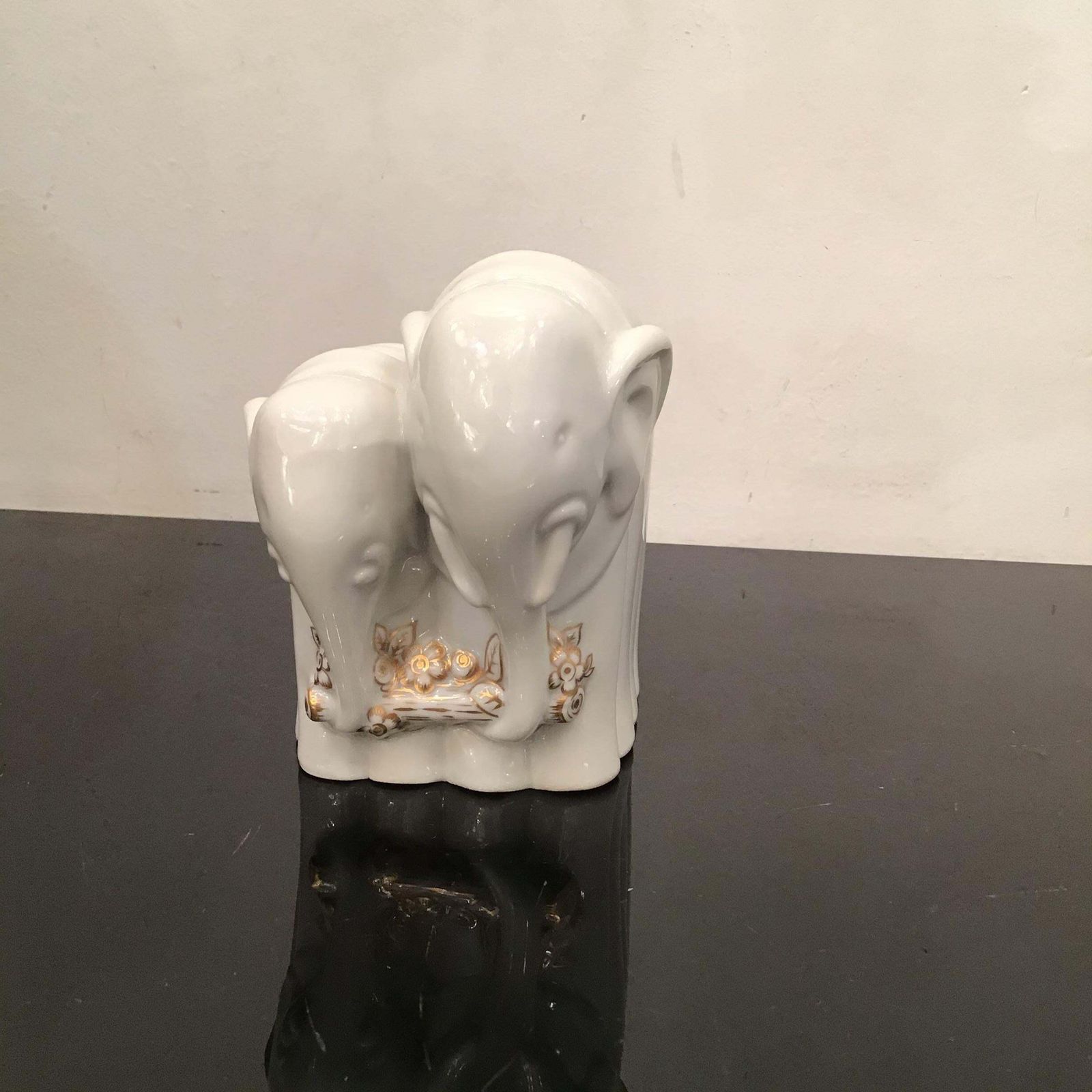 photo for sale Gio’ Ponti “ Elephant “ Porcelain Gold 1927 Italy
