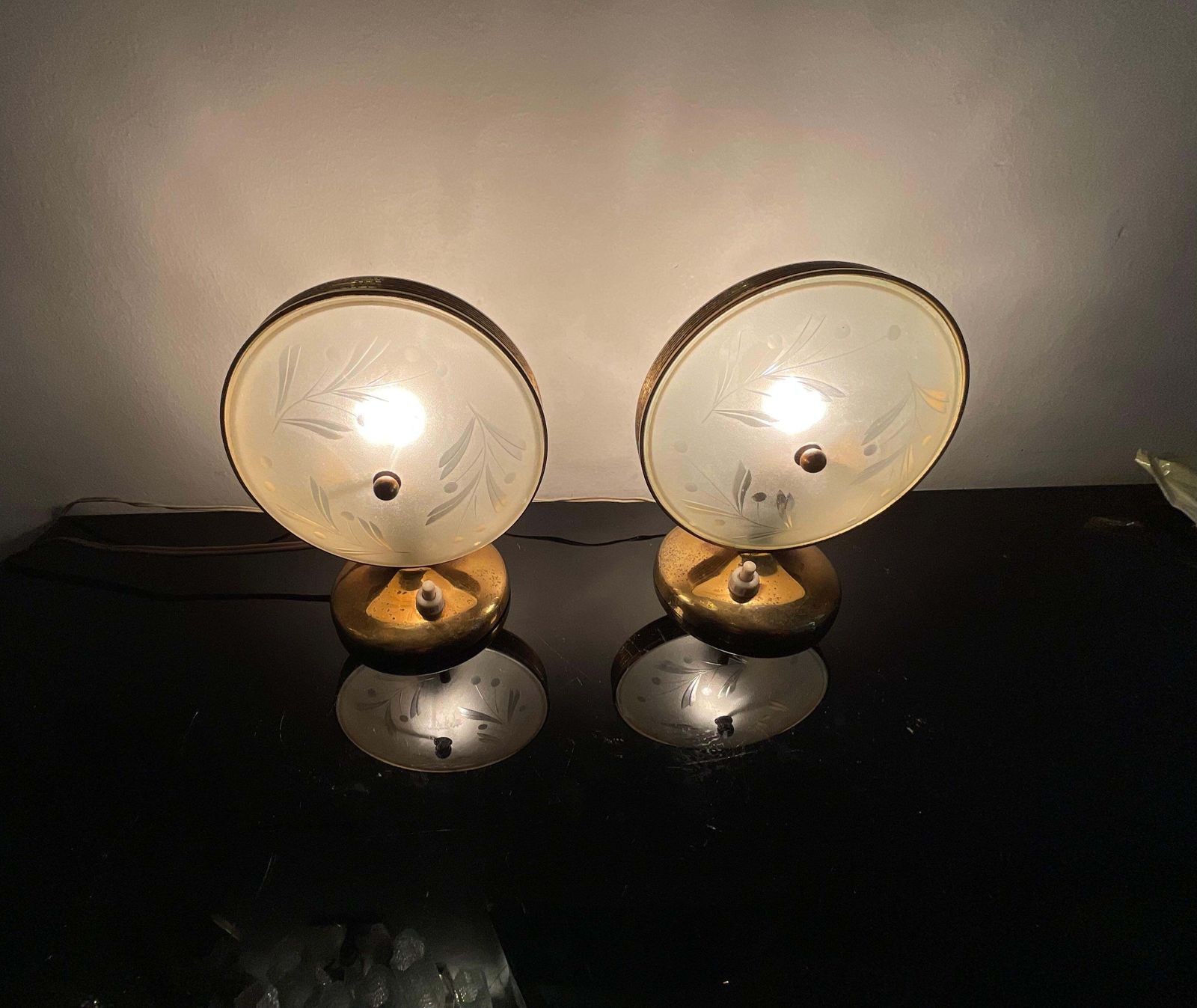 photo for sale Fontanarte   Pietro Chiesa   Pair Of Lamps 1950s