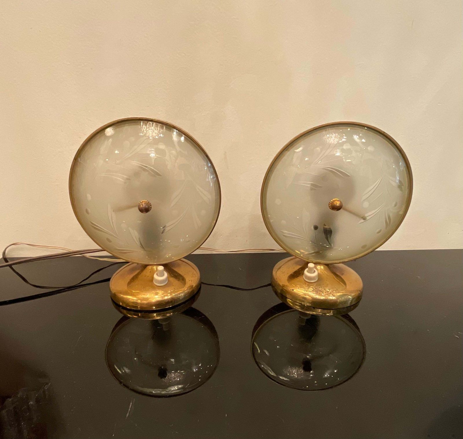 1655.0 Fontanarte   Pietro Chiesa   Pair Of Lamps 1950s photo