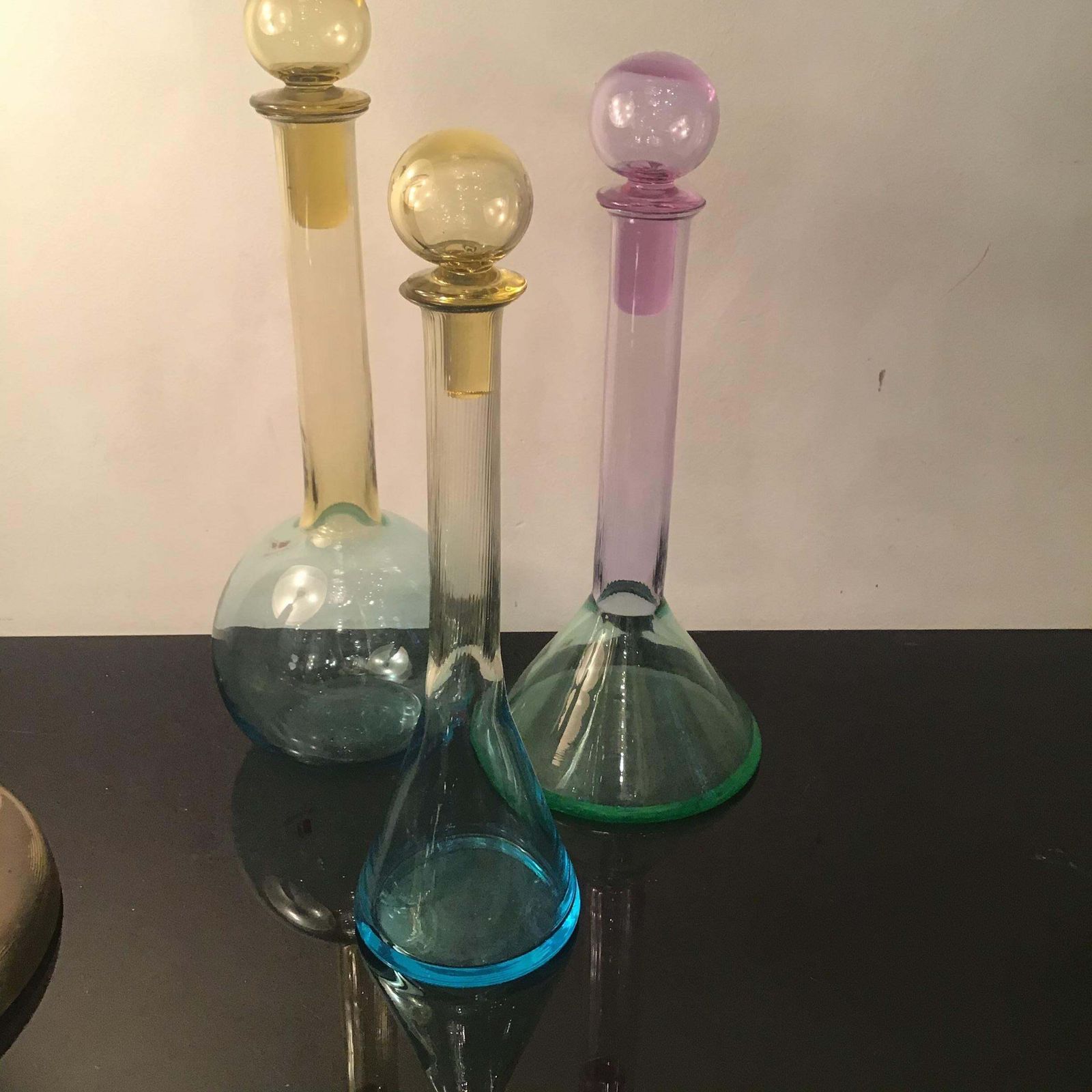 Carlo Moretti Set Of 3 Red White Rose' Wine Bottles Murano Glass 1970 Italy photo vintage