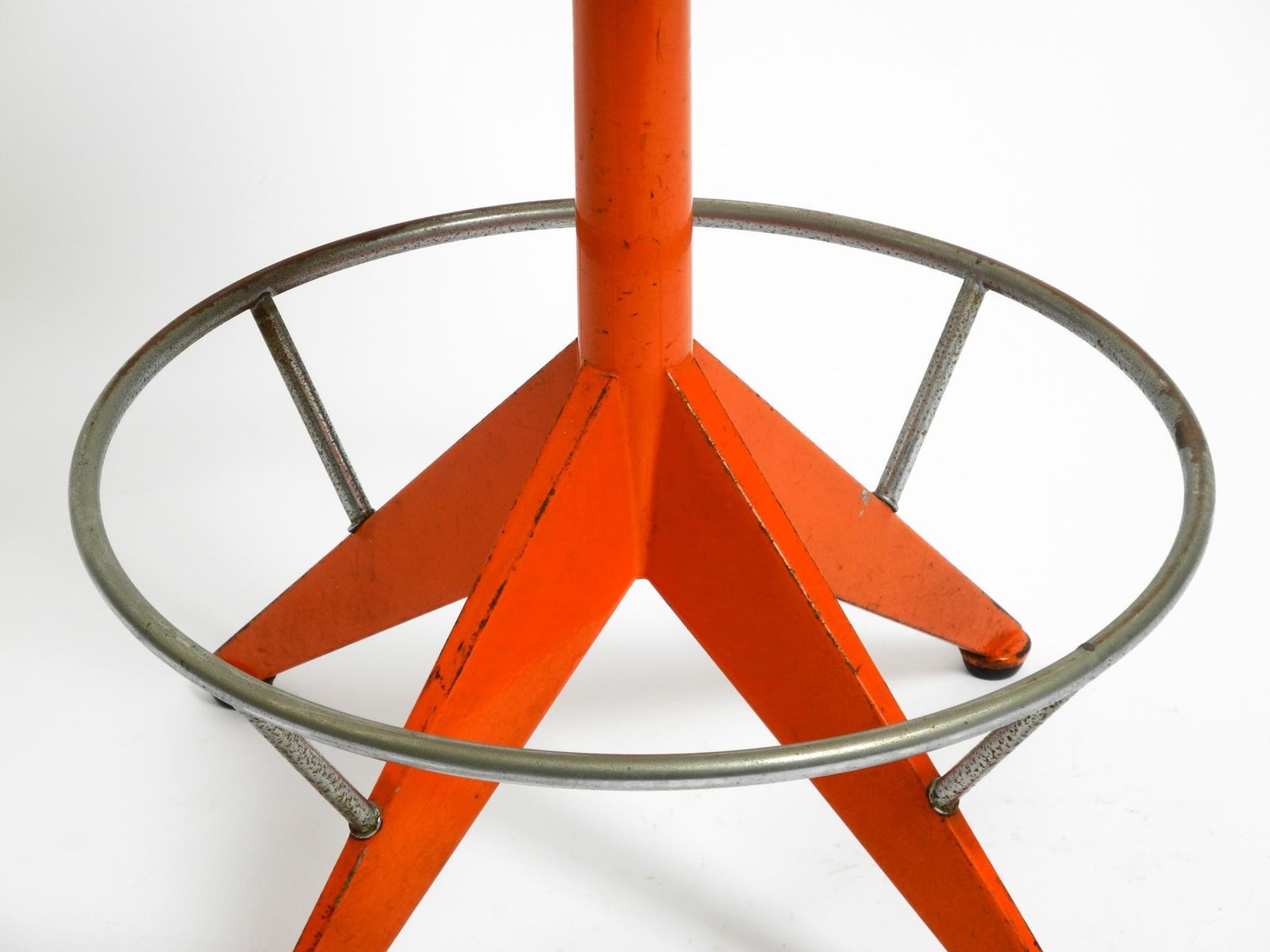 photo vinterior Rare Solid Italian Mid Century Industrial Metal Stool By Mautren In Rare Orange