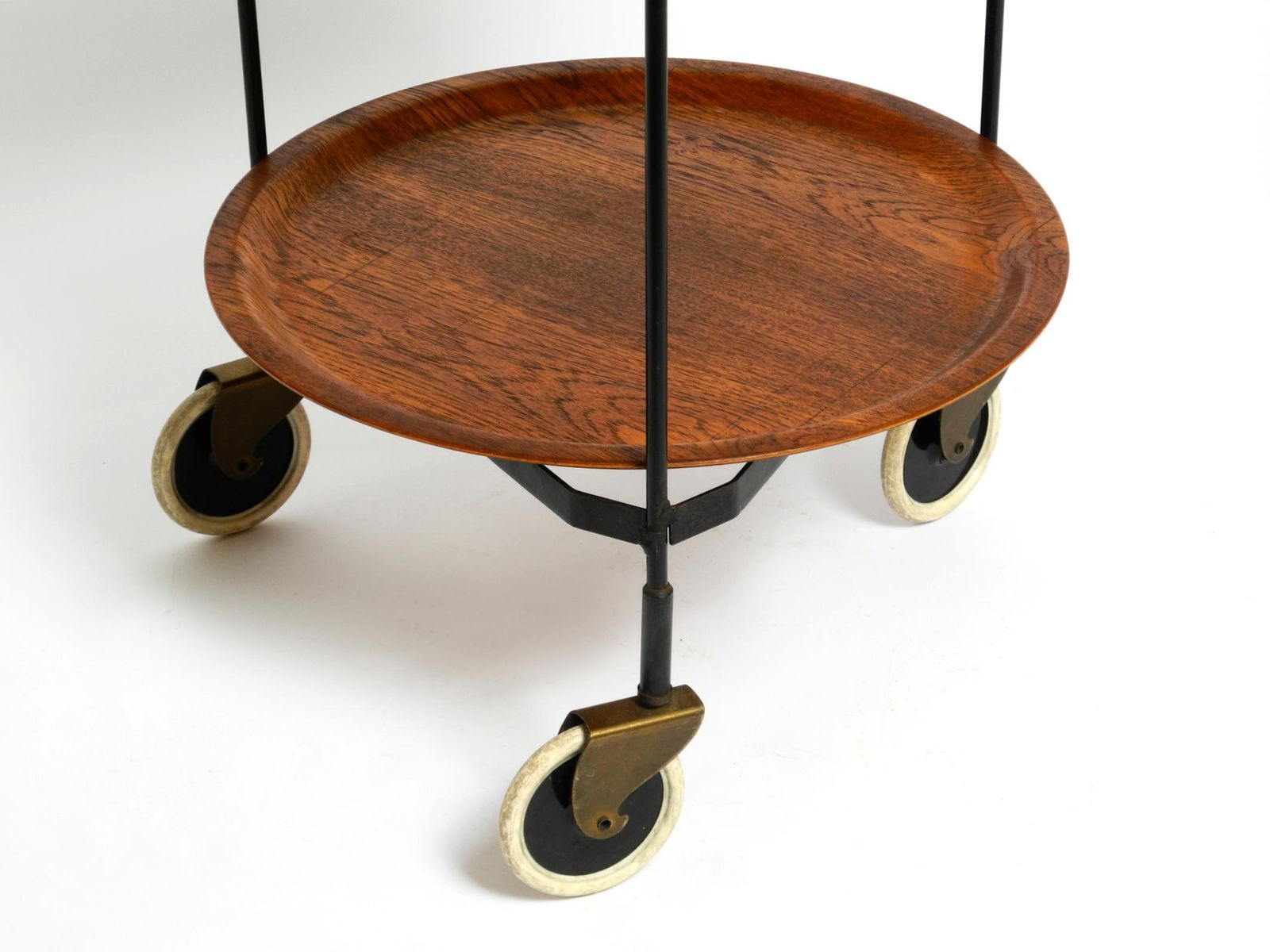 photo vintage Beautiful Folding Mid Century Serving Trolley With Removable Teak Pagwood Trays