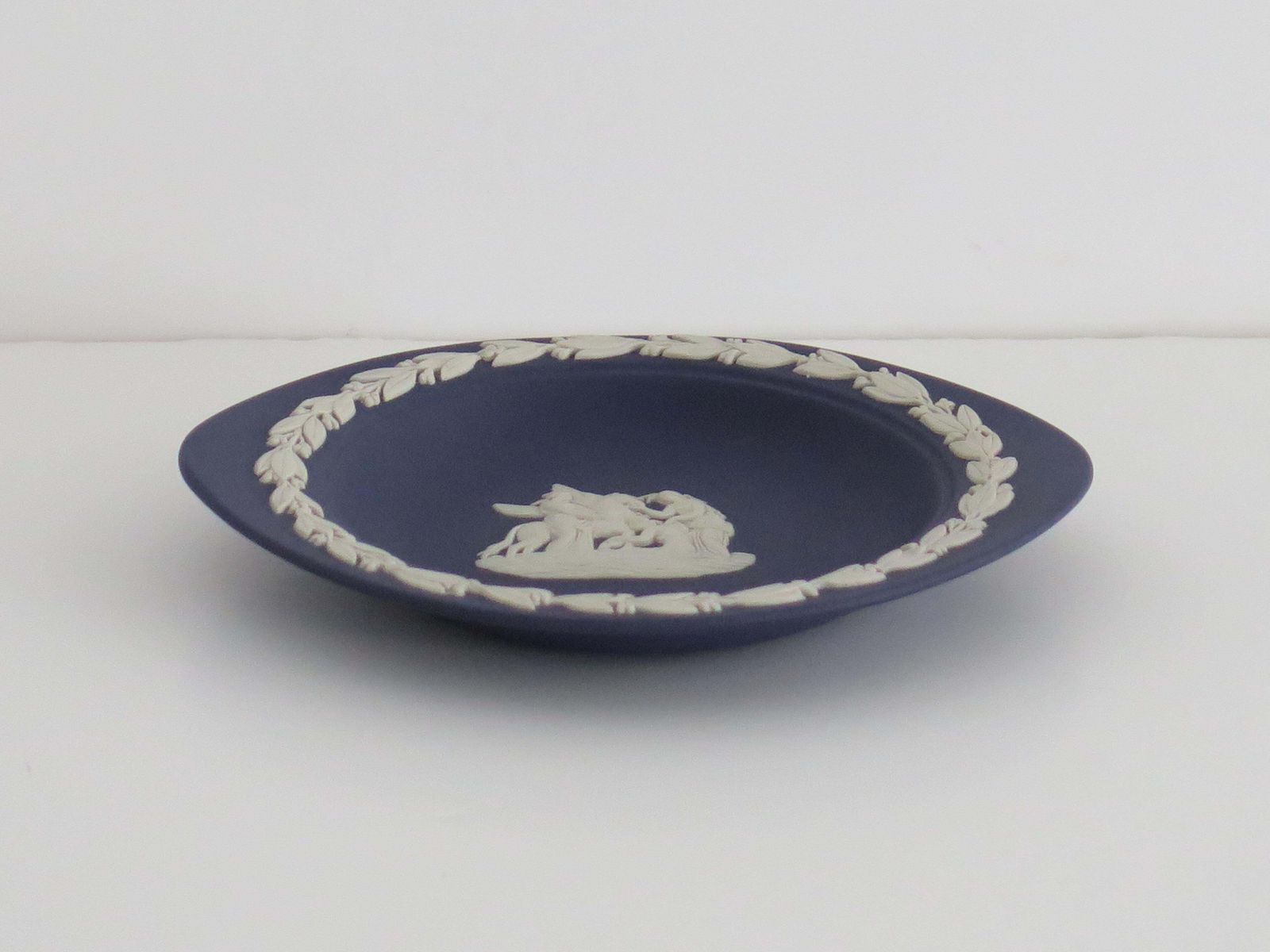 Two Wedgwood Jasperware Jewelry Dishes With Neoclassical Design, 20thc photo vintage