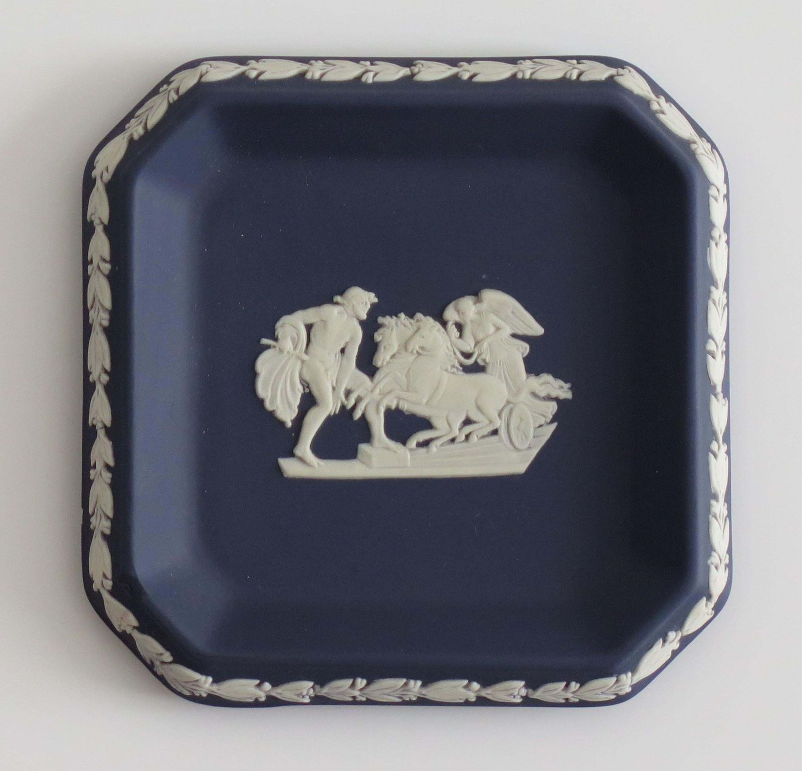 245.0 Two Wedgwood Jasperware Jewelry Dishes With Neoclassical Design, 20thc photo