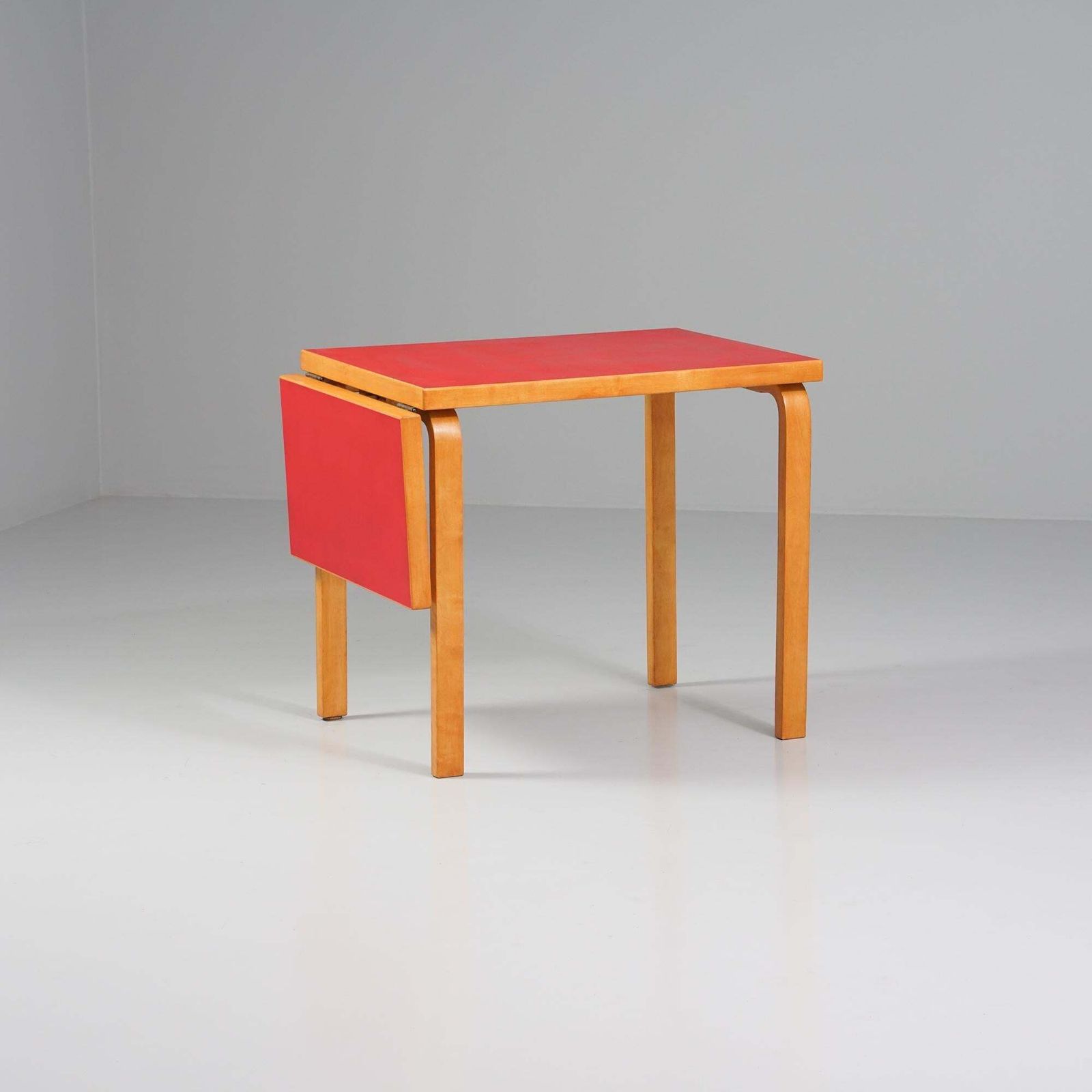 Model Dl82 Drop Leaf Table, Alvar Aalto, Oy Huonekalu  Ja Rakennustytehdas Ab photo for sale