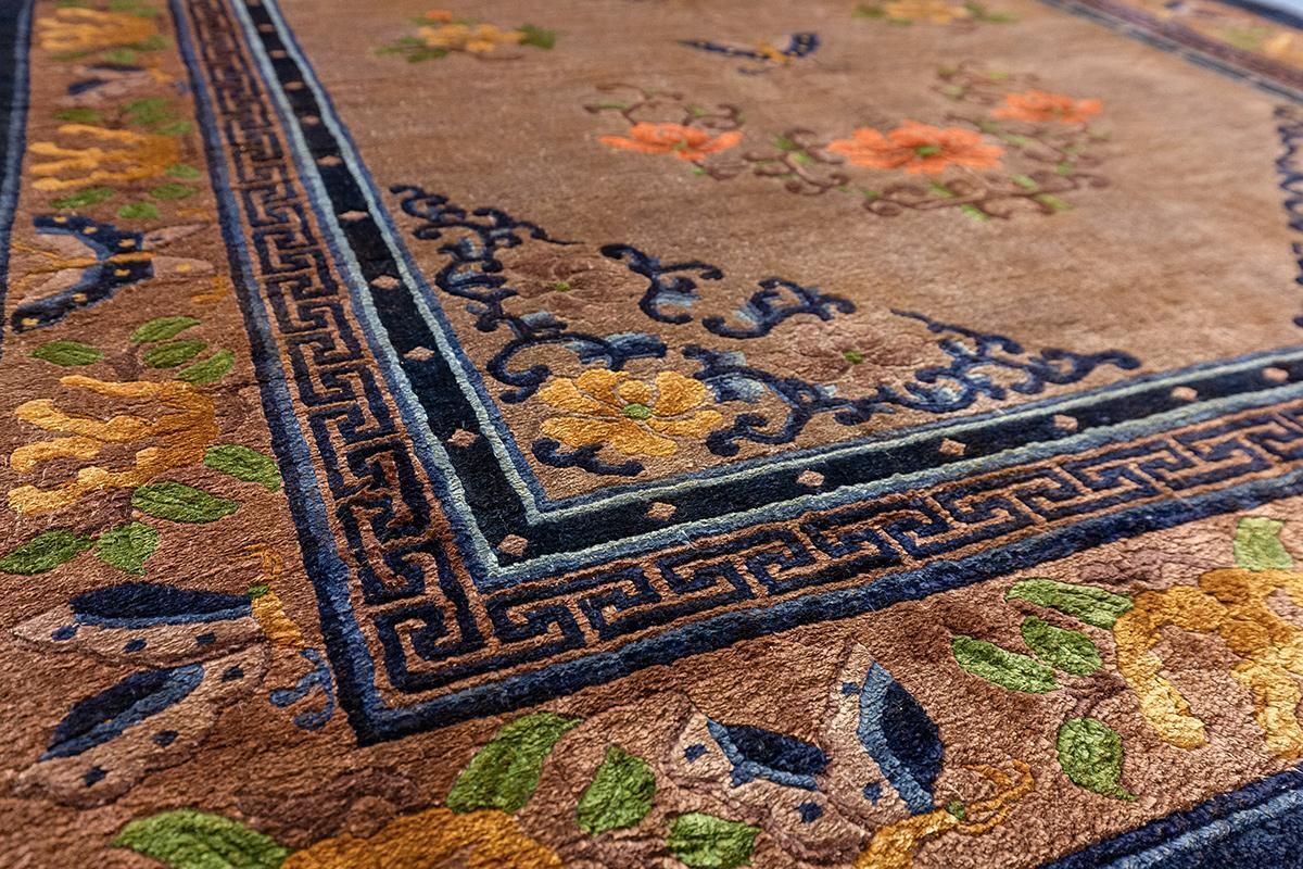 Chinese Silk Rug – Floral Harmony From The Mid 20th Century photo vinterior