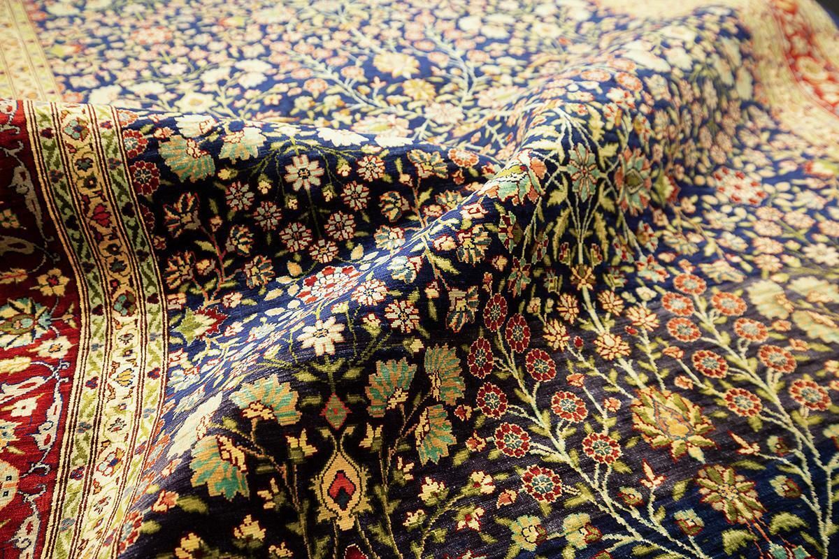 photo furniture Hereke Rug Silk