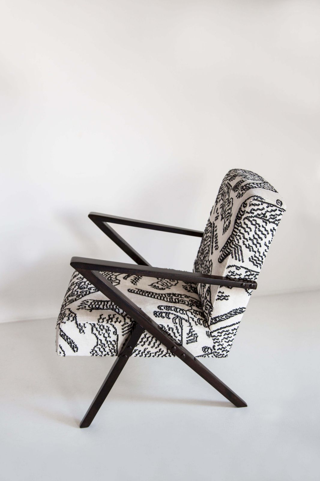 Mid Century Unique Zet Armchair, Tiger Mountain Jacquard By Dedar, 1970s, Europe photo vintage
