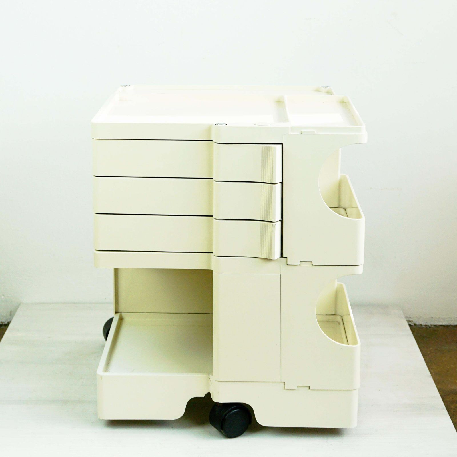 photo vinterior Cremewhite Boby Trolley By Joe Colombo For Bieffeplast, Italy, 1970s
