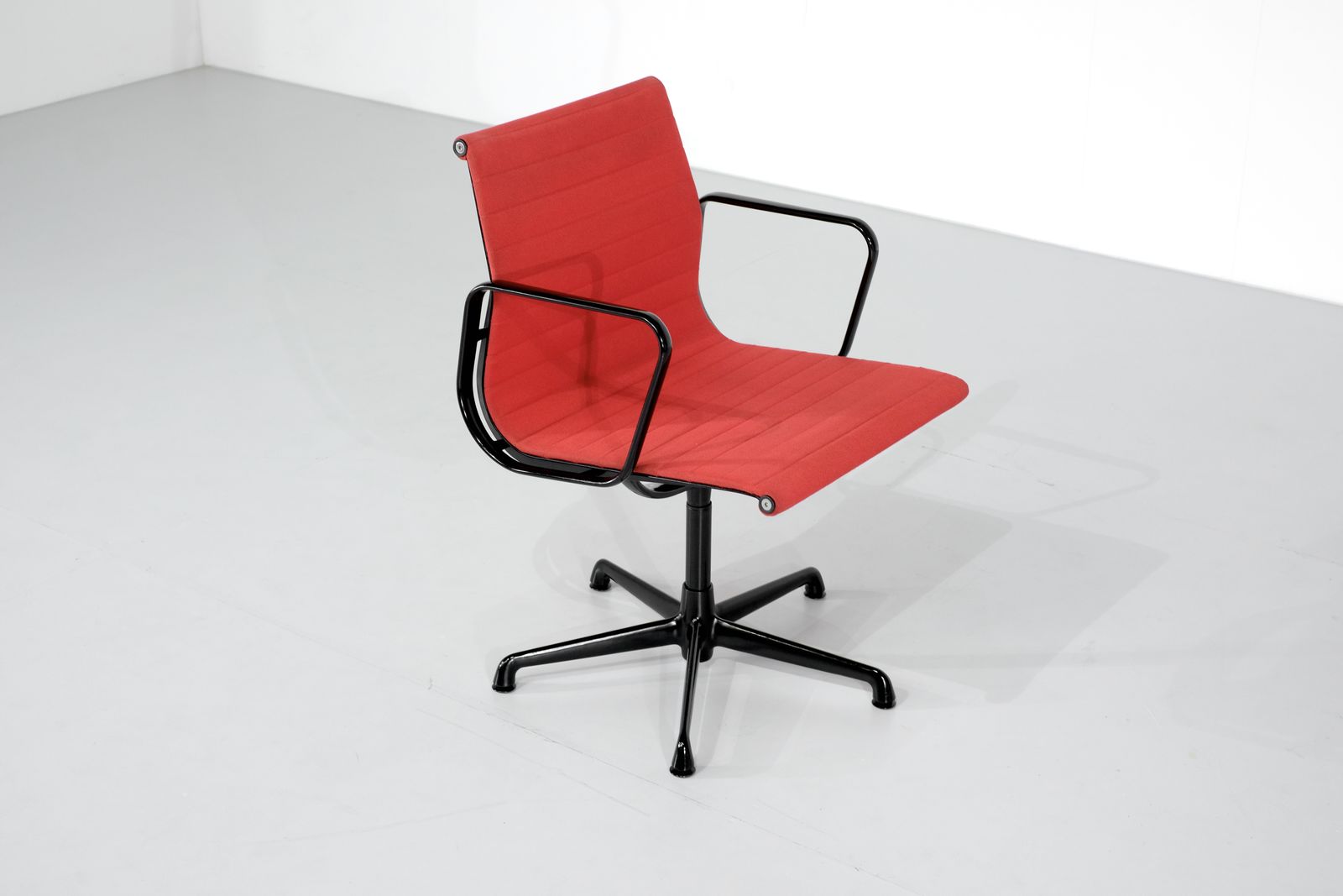 Armchair For " Ea 117 " Charles Ray Eames For Icf USA 1969. photo buy