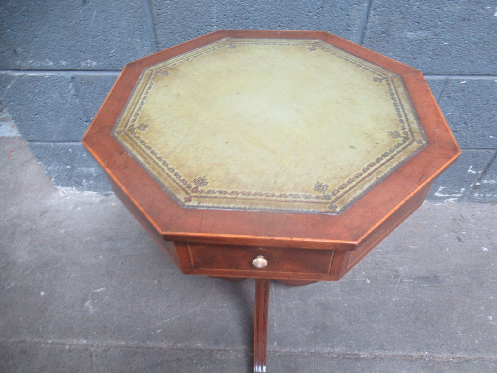 345.0 Hexagon  Mid Century  Lamp Table In The Antique Style photo