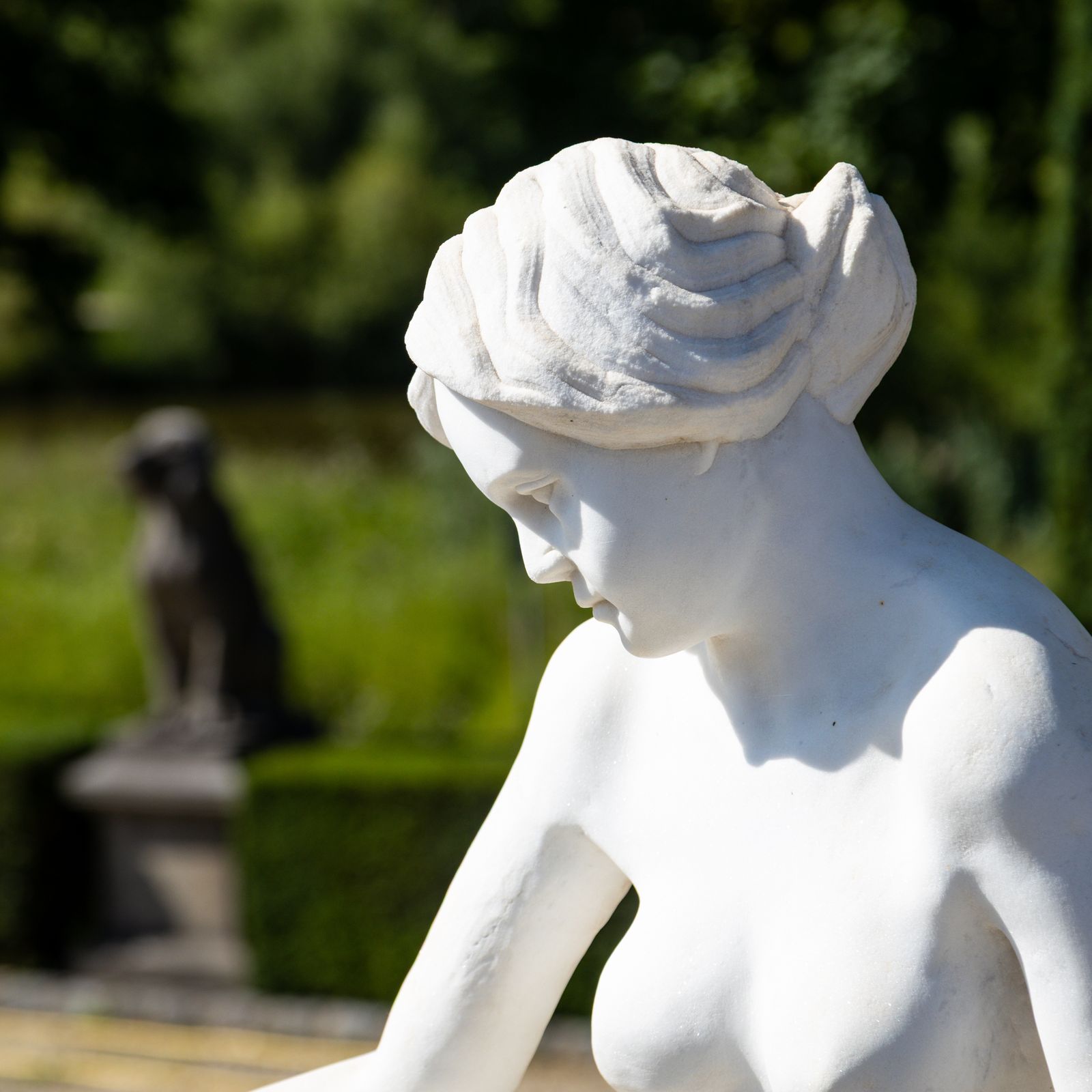 Reclining Female Nude In Marble, Early 20th Century photo vinterior