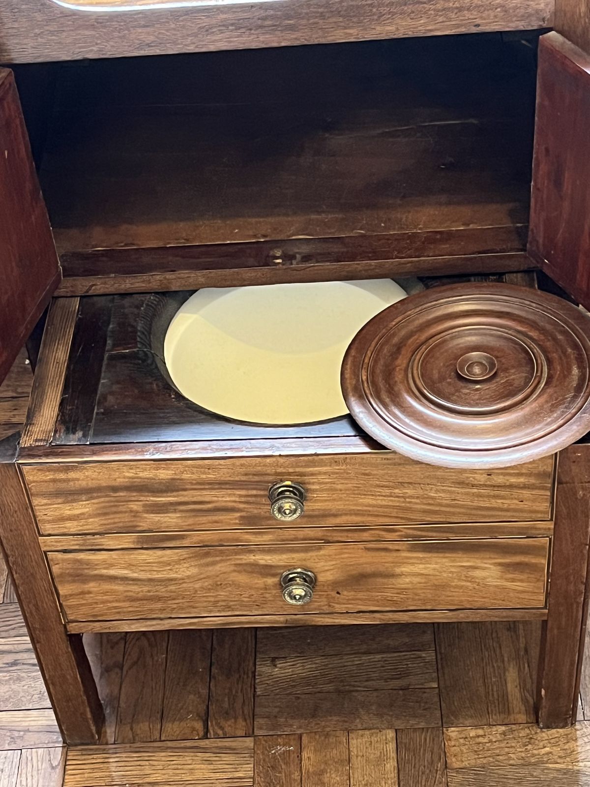 18th Century Georgian Bedside Chamber Pot photo furniture