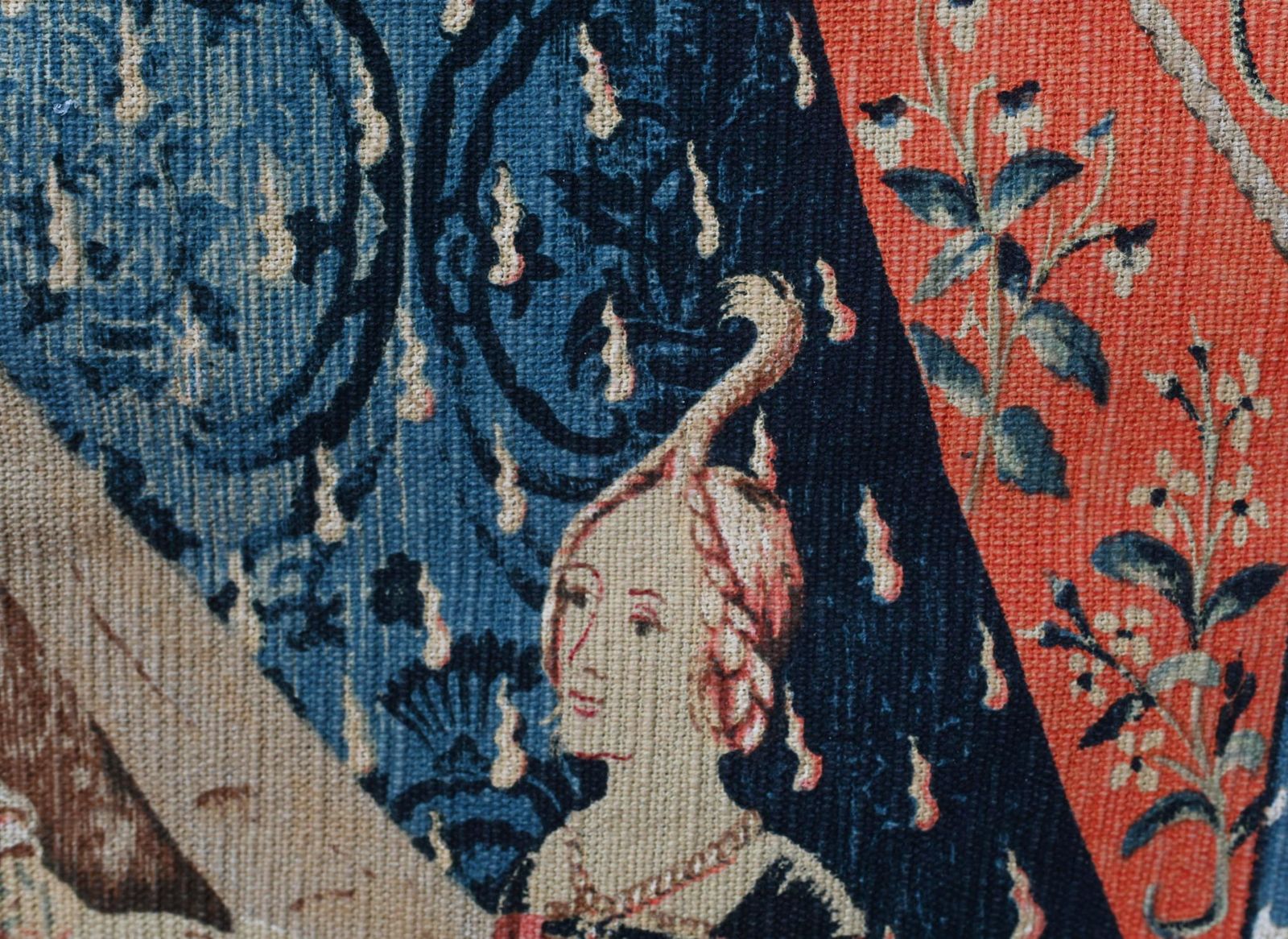 photo furniture French Tapestry Lady And Unicorn Mille Fleurs Woven Wall Covering