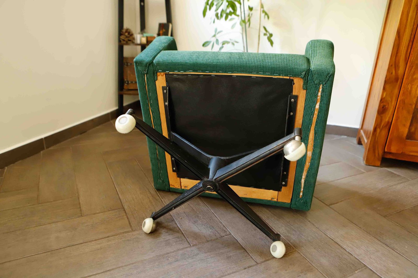 photo buy Pair Of Retro Swivel Chairs On Casters