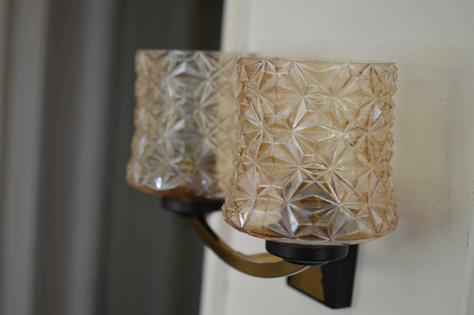 photo furniture Wall Lamp Moderniste Stilnovo Midcentury