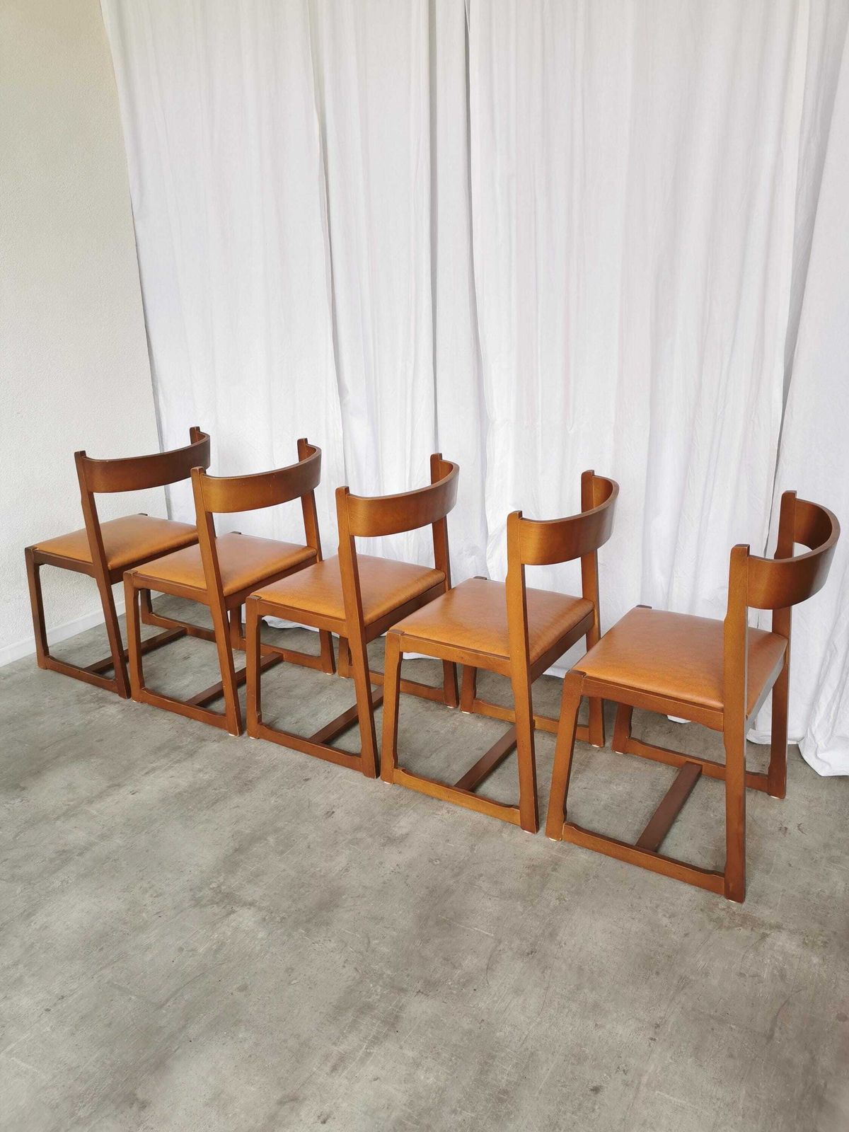 1 Of 5 Vintage Dining Chairs / 1970s Mid Century Wooden Sculptural Design With Brown Caramel Faux Leather Seats / Italian Modernist Design photo 274.0