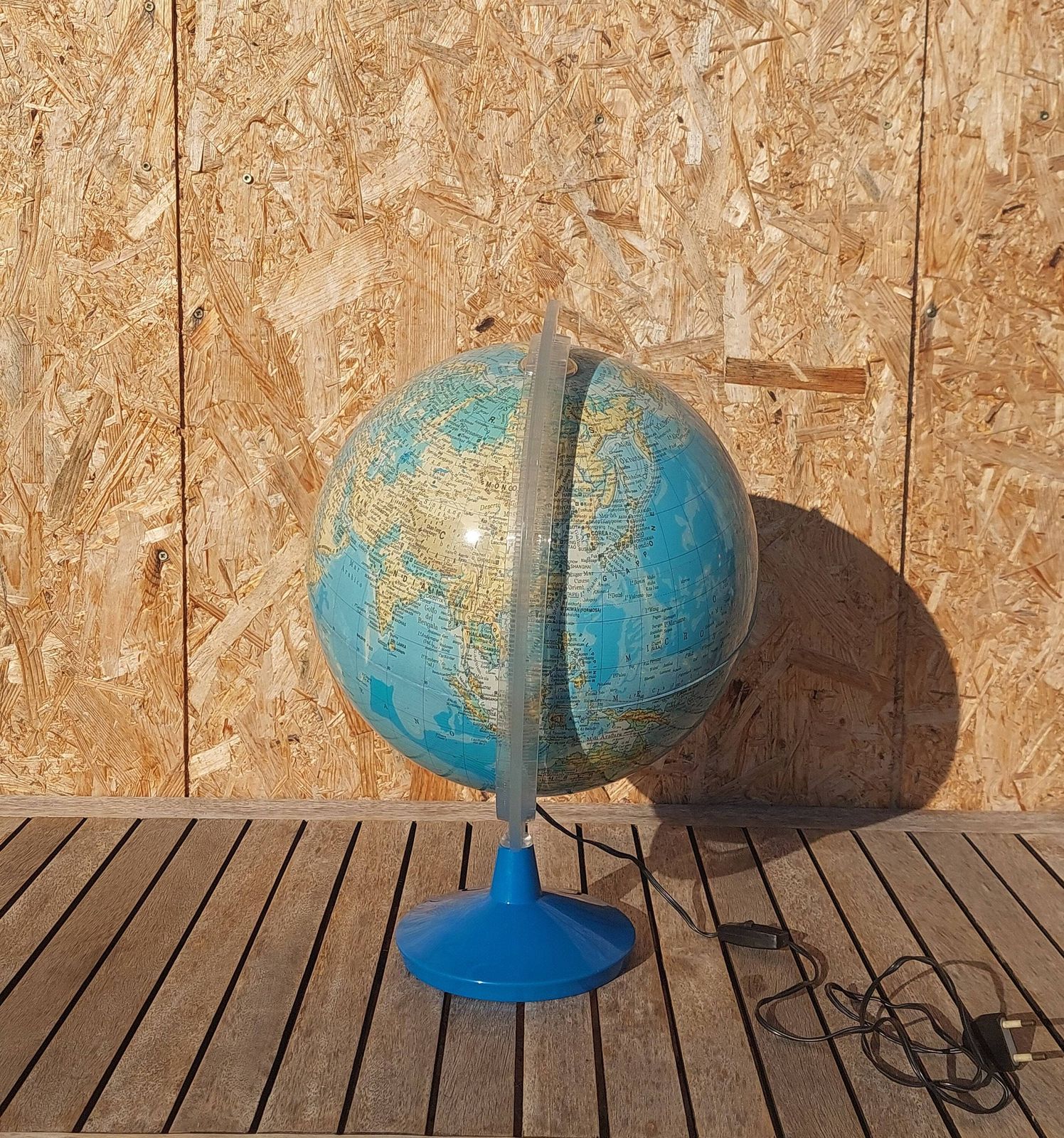 Vintage Globe /Vintage Globe Of The World Lamp/ Mid Century Globe / Vintage Table Lamp / Mid Century Globe Table Lamp /Italy / 1980's photo vintage