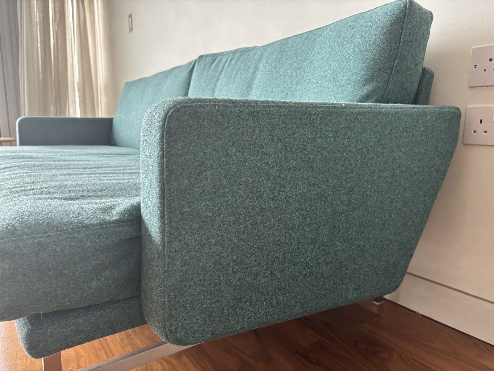 Fritz Hansen Lissoni Sofa In Divina – Wool Upholstery, Stainless Steel Frame, 20 Year Warranty (2016) Valued At £8000 photo for sale