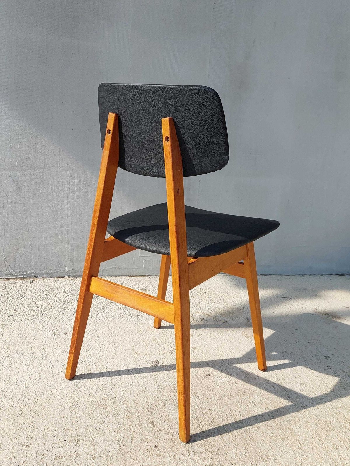 Mid Century Dining Chair, Scandinavian Design, Leather Dining Chair, Designer Chair, Stol Kamnik, 1970's photo vinterior