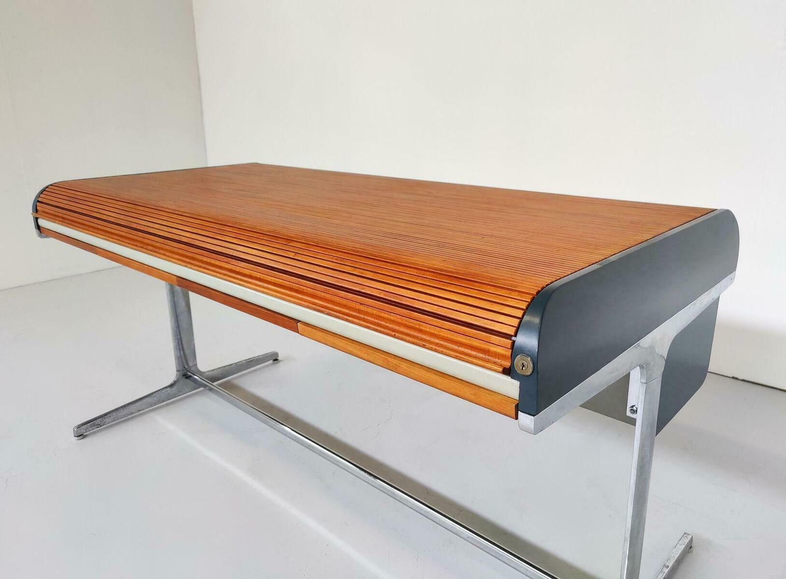 Mid Century Modern Action Office Desk By George Nelson For Herman Miller, 1960s photo Furniture
