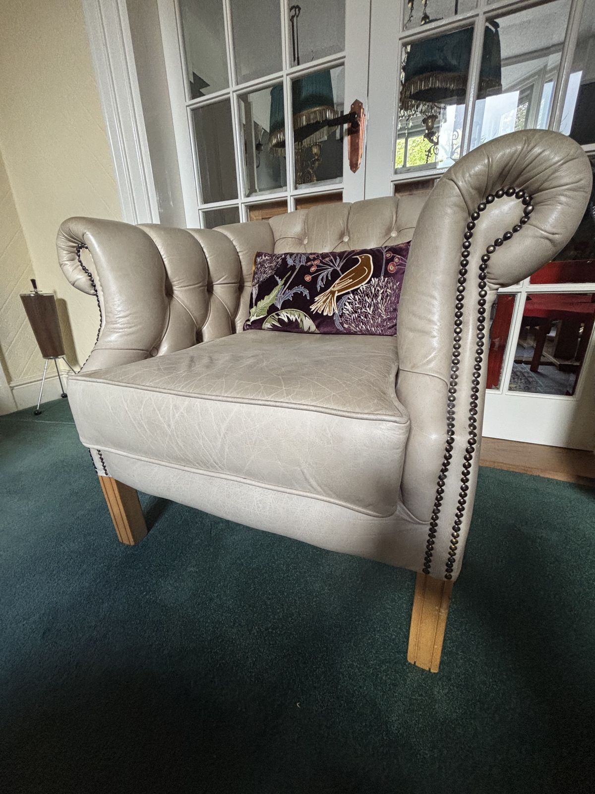 Cream Chesterfield Style Leather Armchair photo 225.0