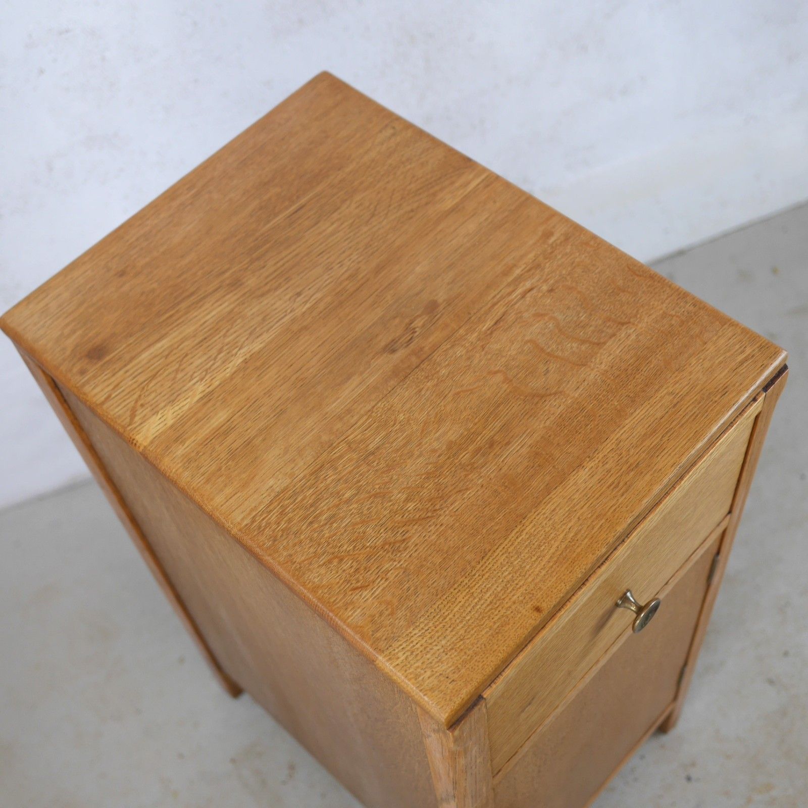 240.0 Vintage Early 20th Century Oak Bedside Pot Cabinet Nightstand #102938 photo