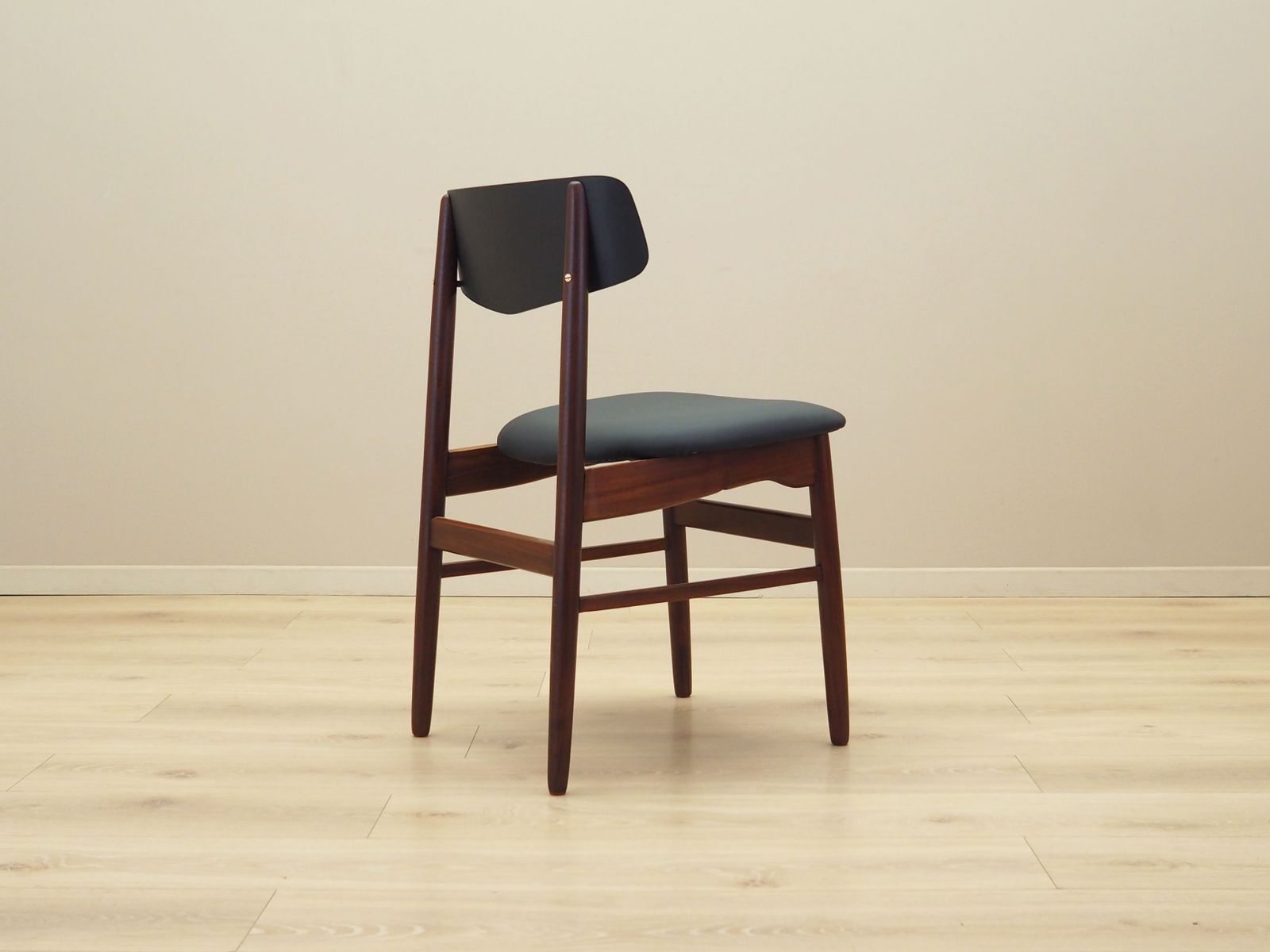 photo vintage Set Of Four Teak Chairs, Danish Design, 1960s, Production: Denmark