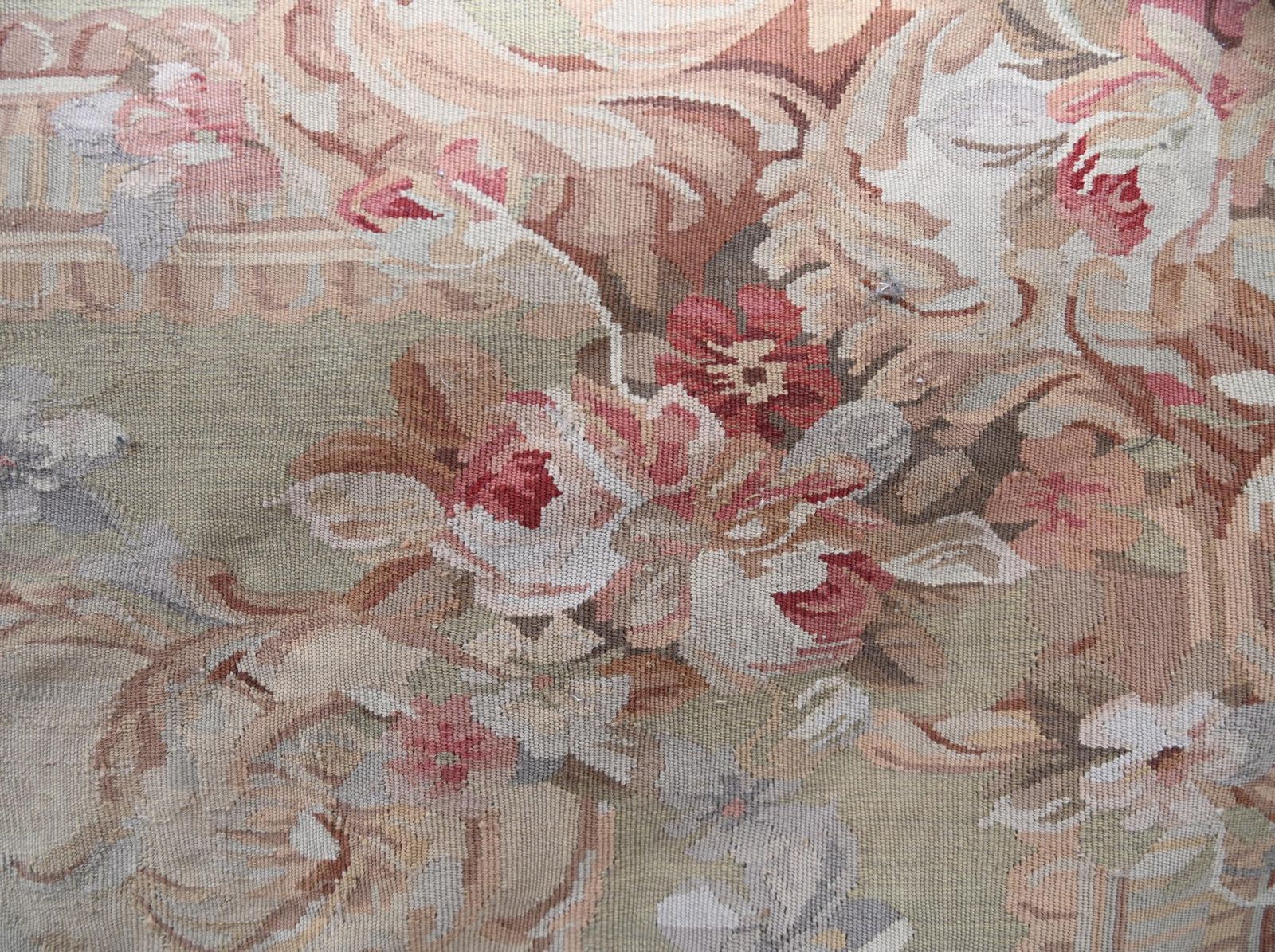 photo vintage Large French Floral Tapestry Abusson 8 Ft 262 Cm