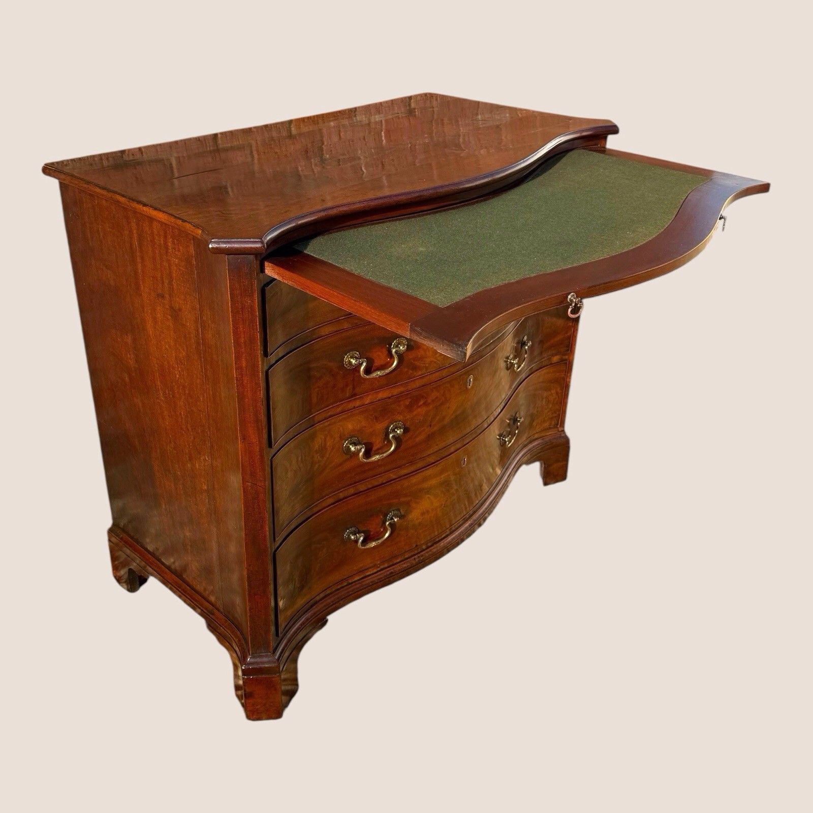 Antique Georgian 1760 Mahogany Serpentine Chest Of Drawers Writing Brush & Slide photo 5000.0