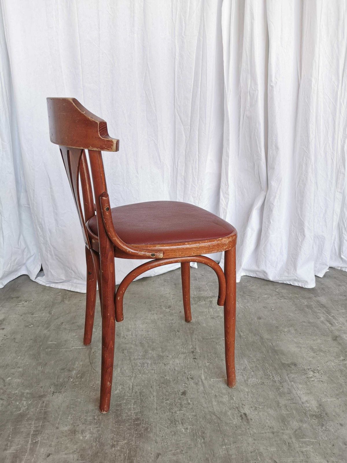 Vintage Bentwood Dining Chair With Fan Backrest / 1970s / Thonet Style / Dark Wood Frame And Faux Leather Seat / Irish Pub Style photo vintage