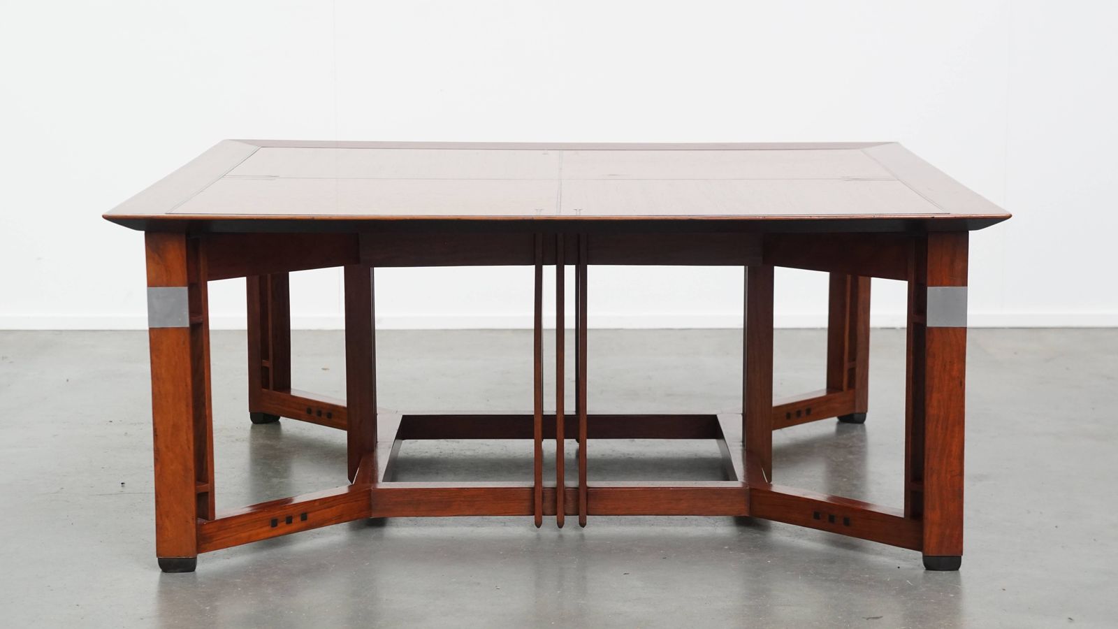 Grote, Vierkante Art Deco Salontafel – Schuitema Decoforma photo for sale