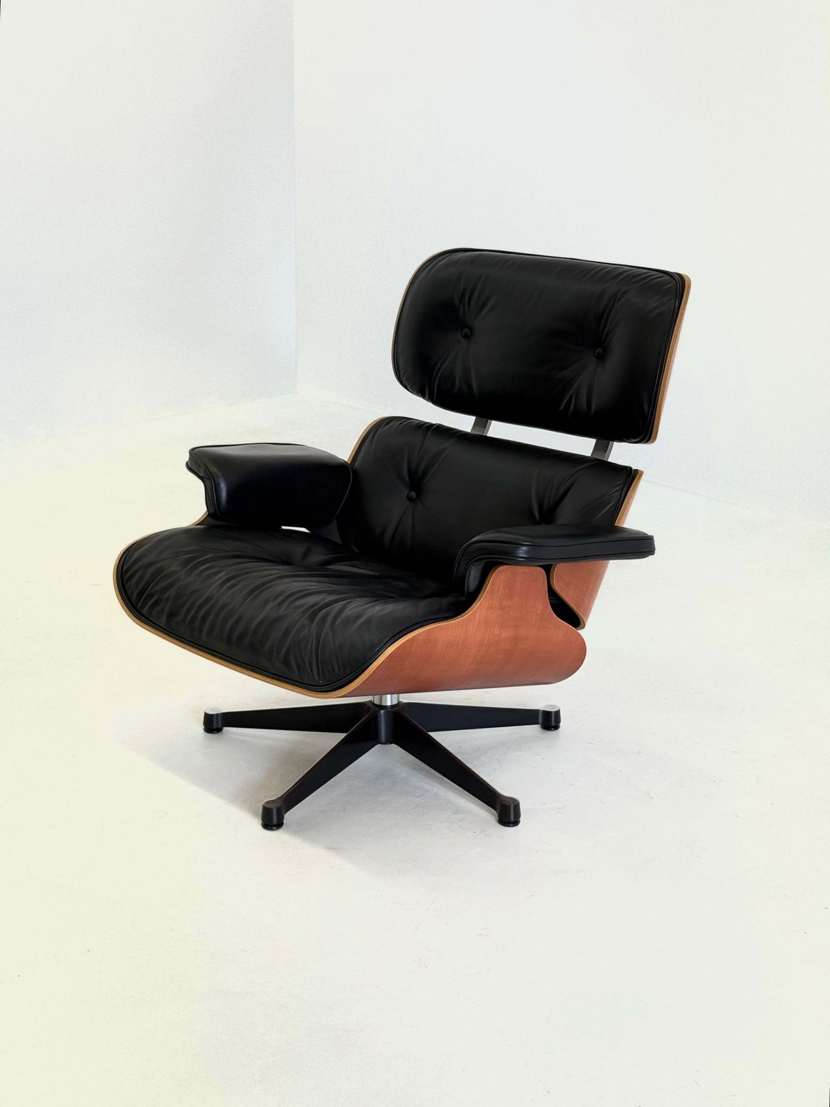 Eames Lounge Chair Door Charles En Ray Eames Voor Vitra photo Furniture