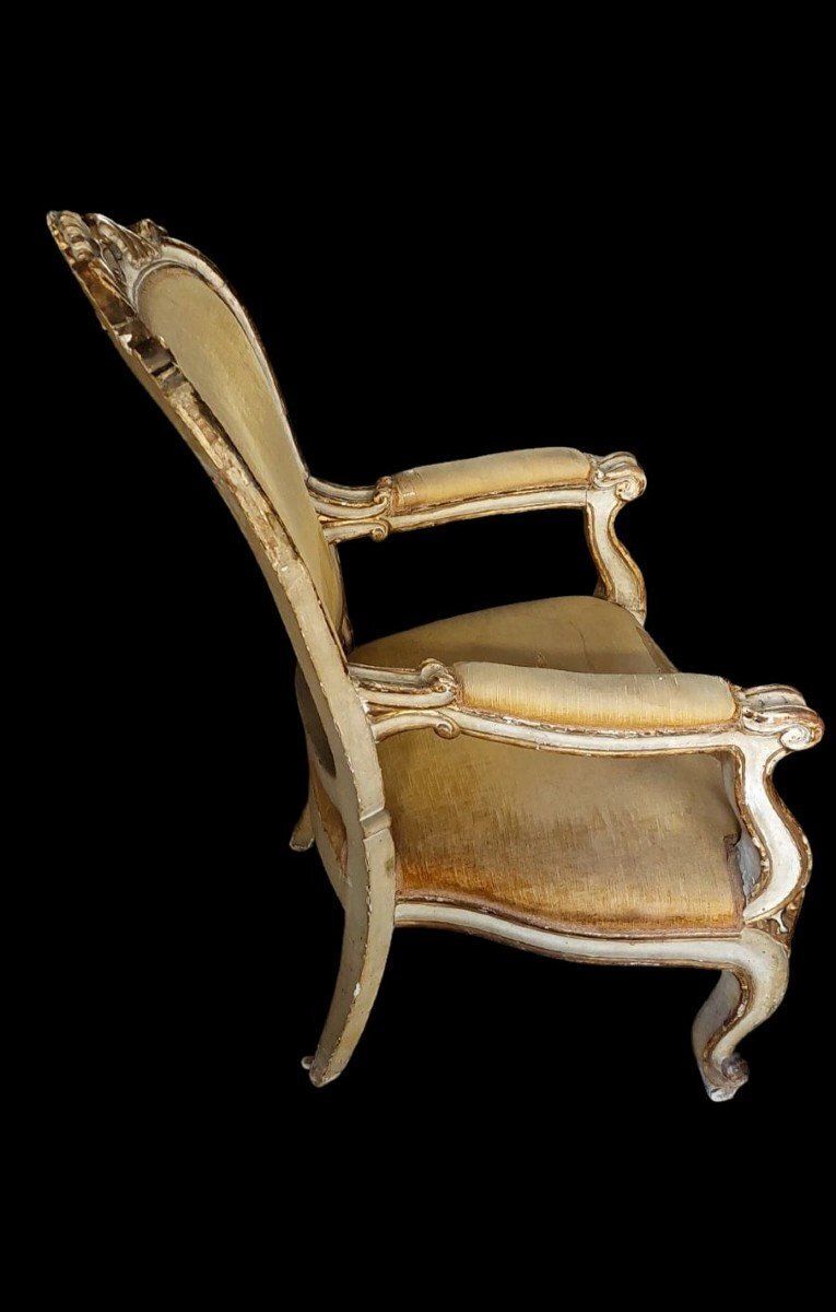 18th Century Antique Lacquered And Gilded Carved Wooden Armchair photo vintage