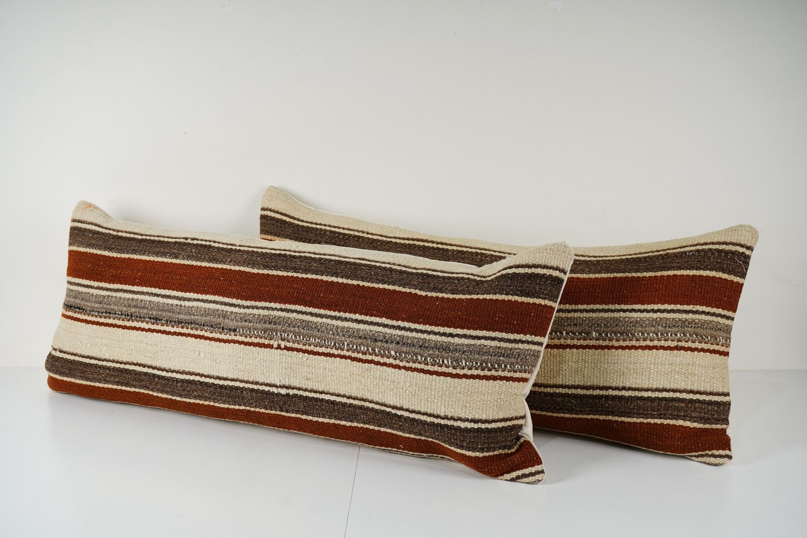 Turkish Hemp Kilim Pillow Cover Set Of 2, White Striped Anatolian Cushion Covers, Organic Tribal Lumbar Pillowcases photo Textiles