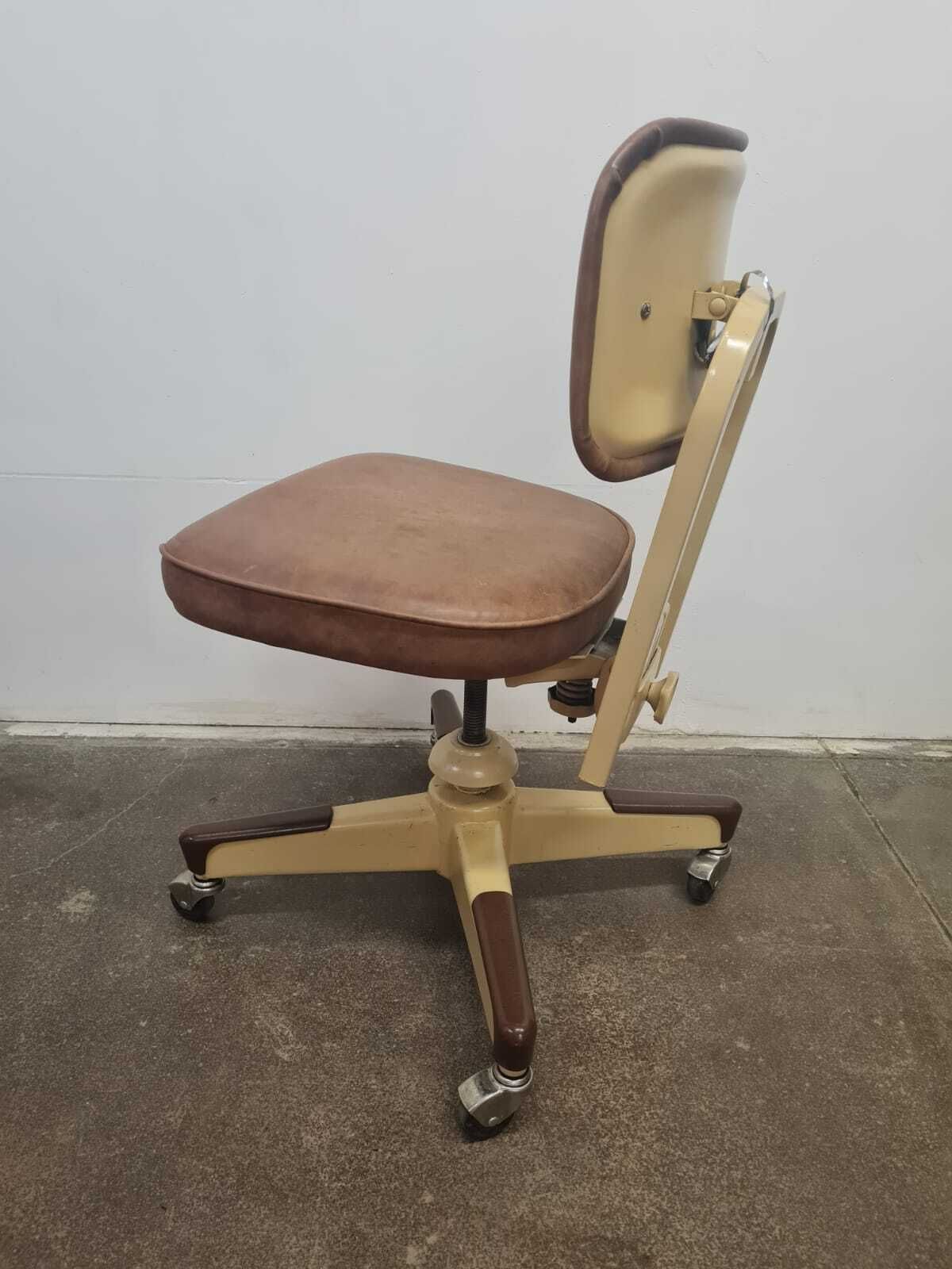 Mid Century Modern Swivel Office Chair By United Chair Co., 1950s photo Furniture