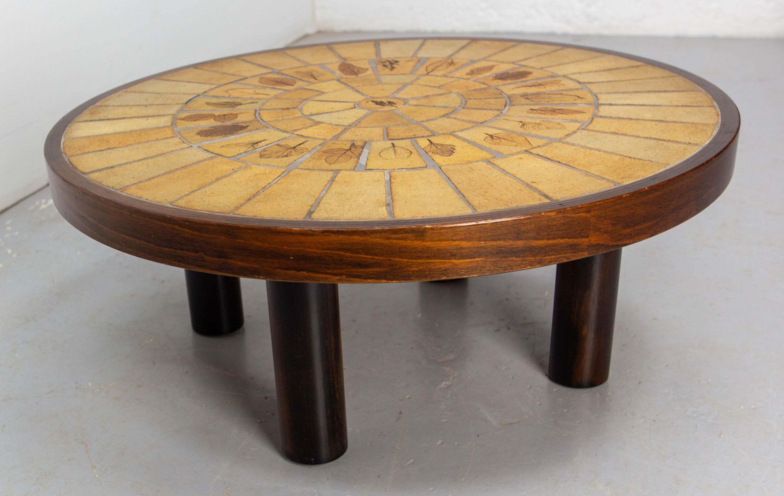 French Round Coffee Table With Ceramics In The Capron Style photo Furniture