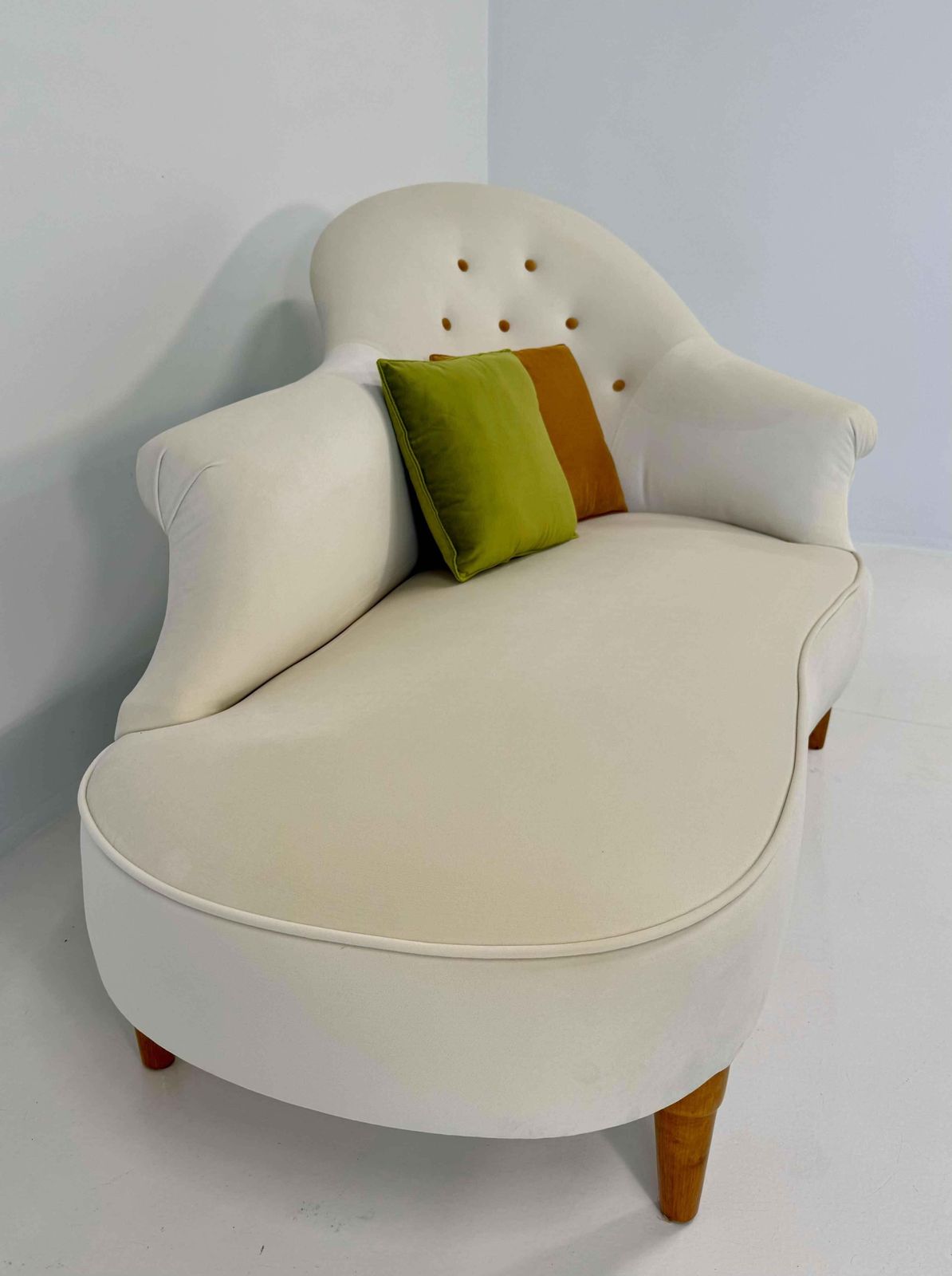 1960s Italian Cherry Wood And Velvet Chaise Longue In Three Colors photo 3617.0