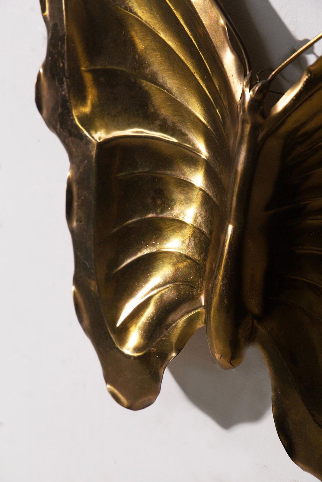 Ravarini Castoldi Milano Pair Of Butterfly Wall Lamps In Gilded Metal, Branded photo Lighting