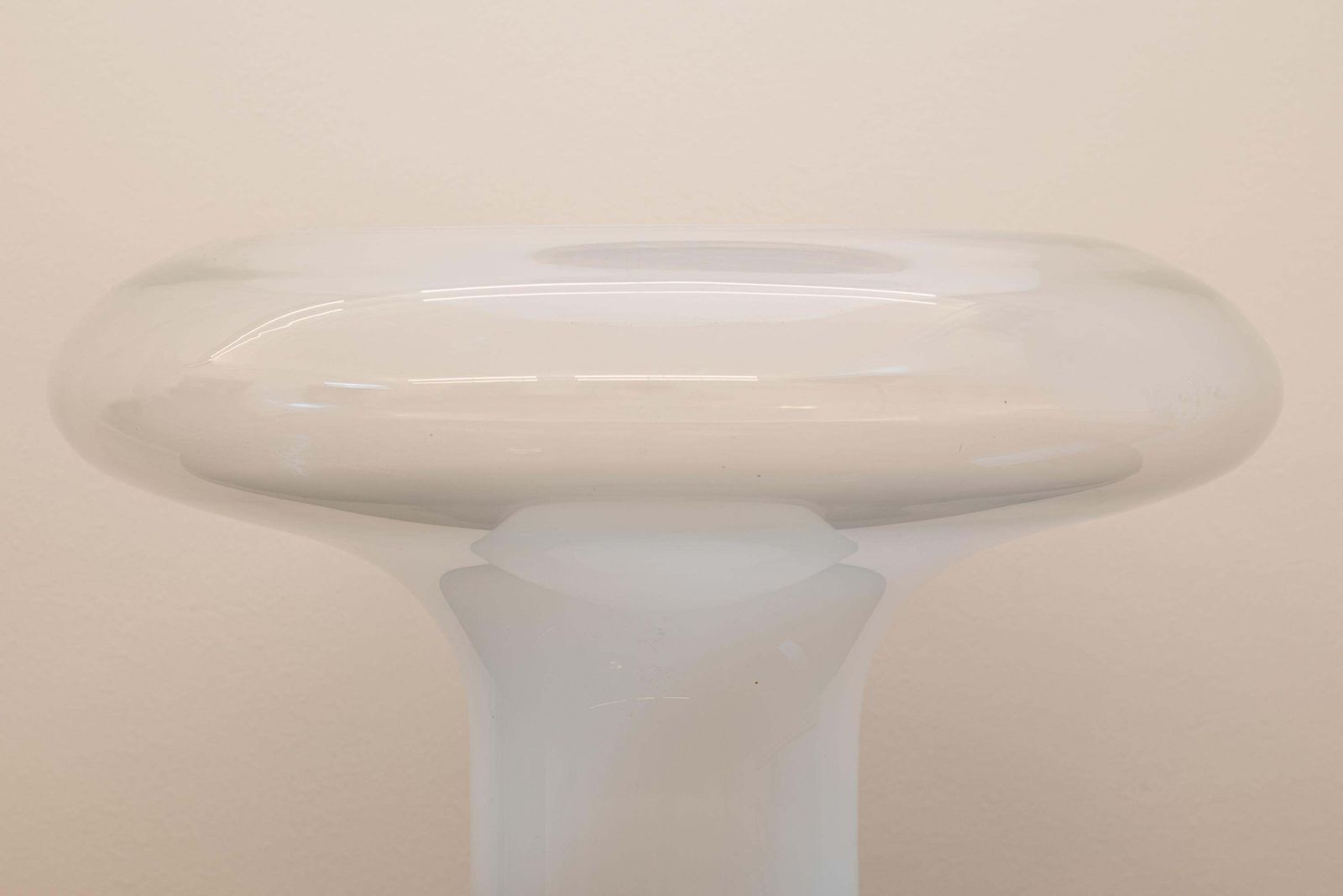 Angelo Mangiarotti Lesbo Table Lamp In Metal And Blown Glass By Artemide photo 1640.0